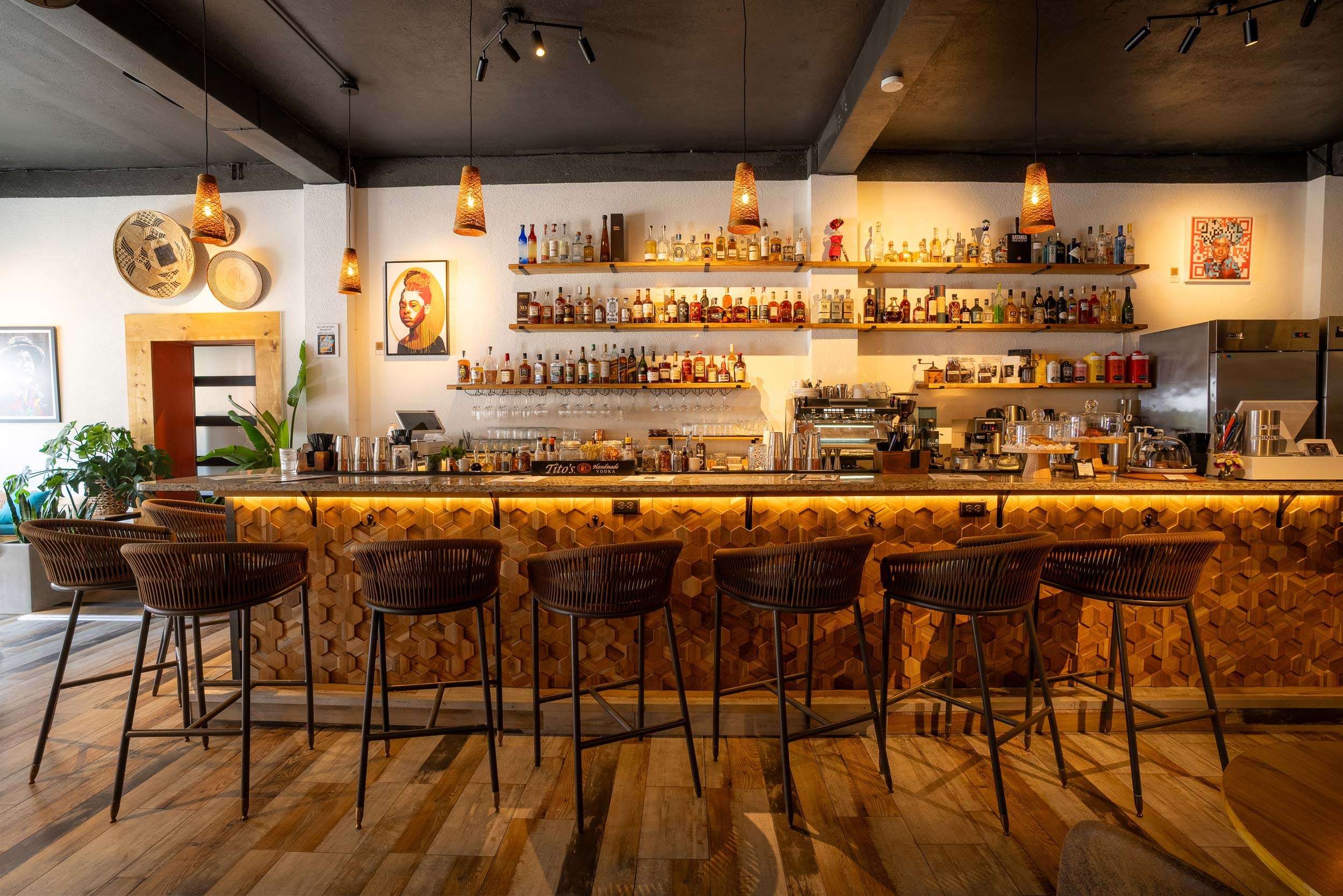 CafeBAR2.jpg