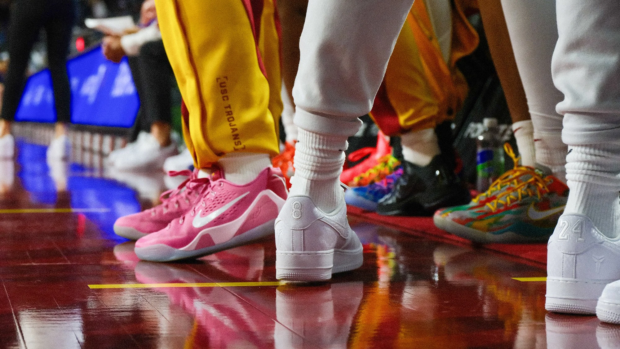 Kobe x Uconn vs USC