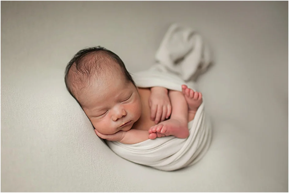Indianapolis-new-palestine-newborn-photographer-rainbow-baby_0005.jpg