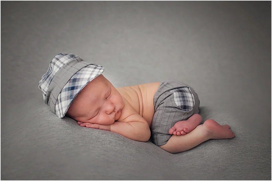 Indianapolis-newborn-photos-new-palestine-photographer2019-08-16_0004.jpg