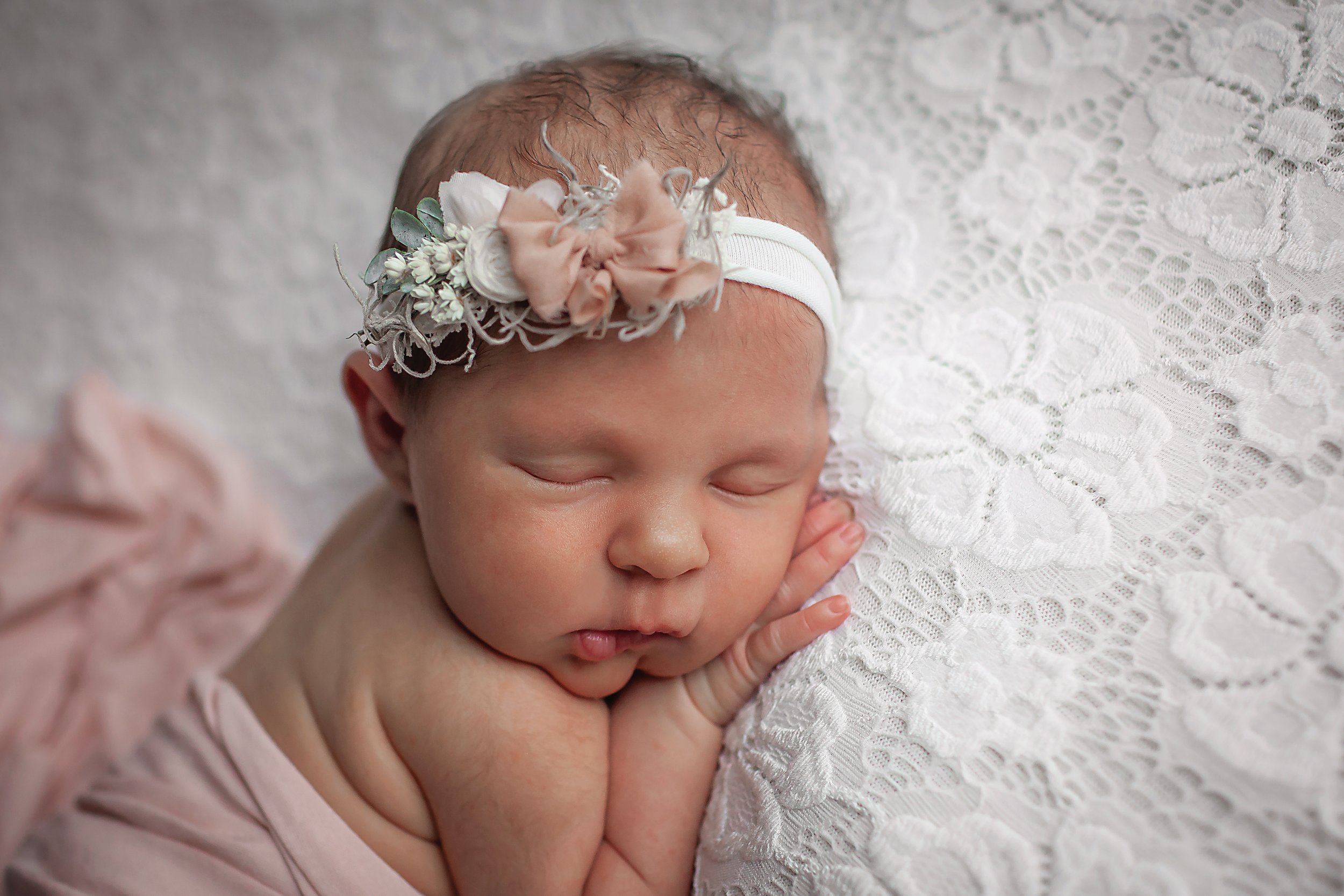 Indianapolis-newborn-maternity-childrens-photographer-ArianaE-0034.jpg