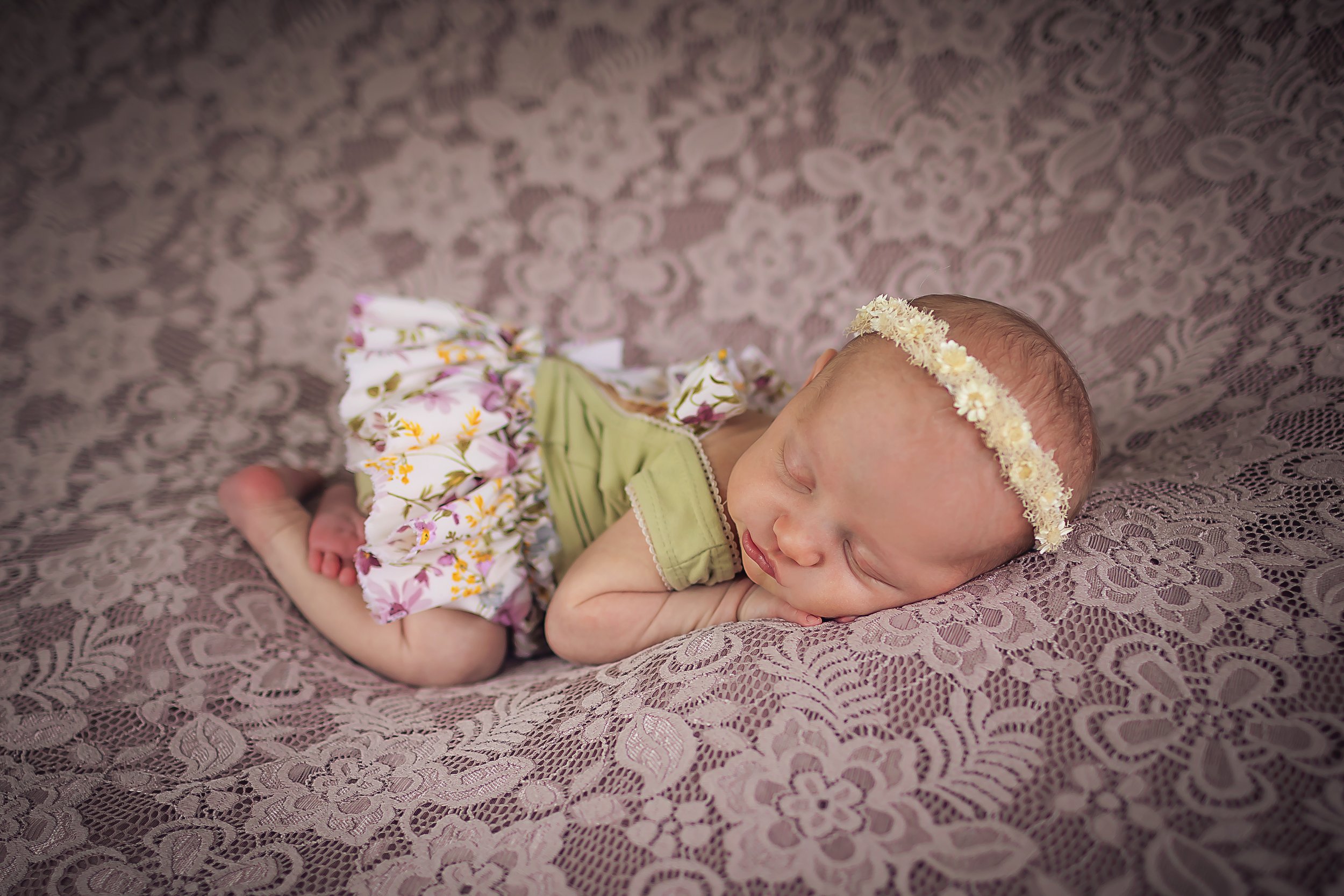 Indianapolis-newborn-photographer-Kinley-0399.jpg