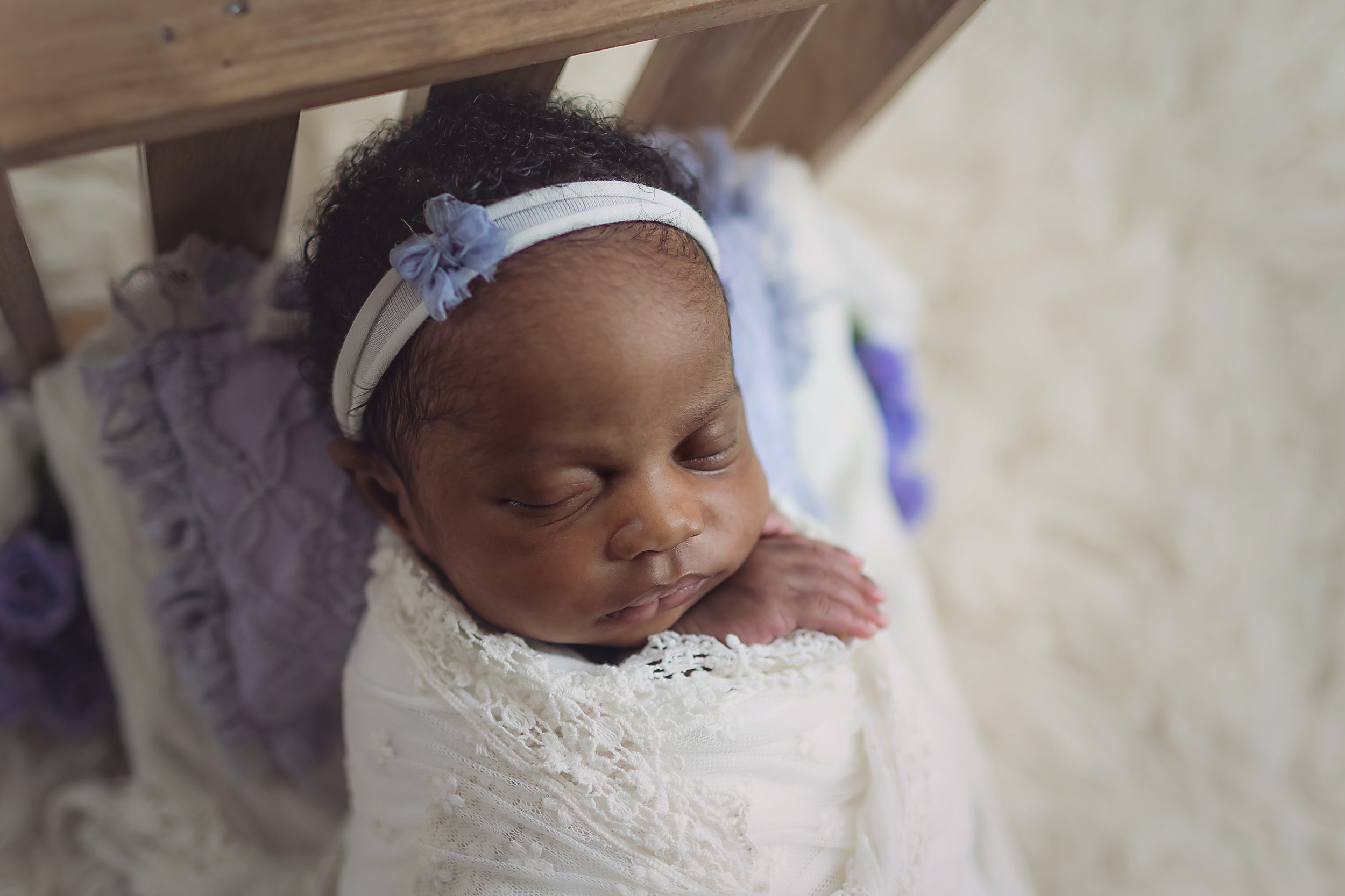 Indianapolis-newborn-photographer-ChikamsiE-0168.jpg