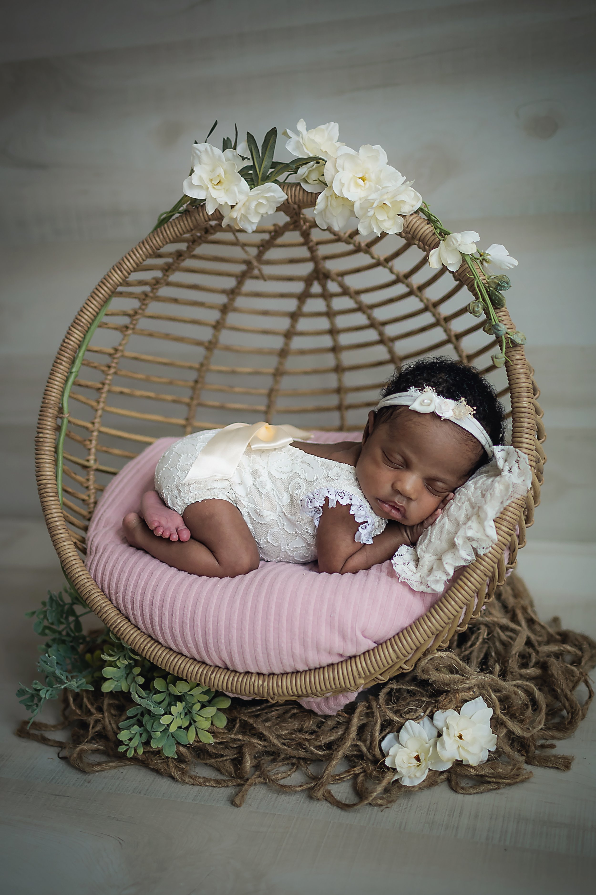 Indianapolis-newborn-photographer-ChikamsiE-0071.jpg