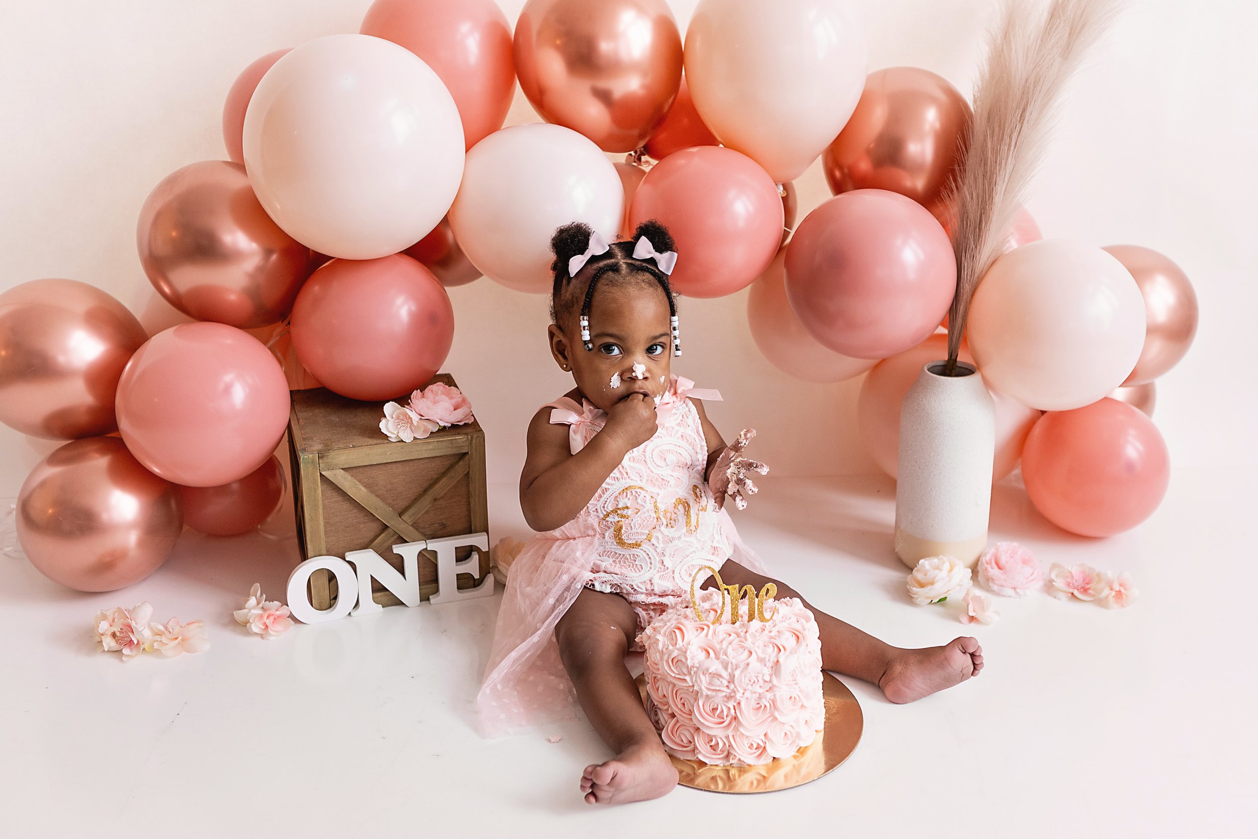 Indianapolis-newborn-photographer-Chikamsi1yr-1093.jpg