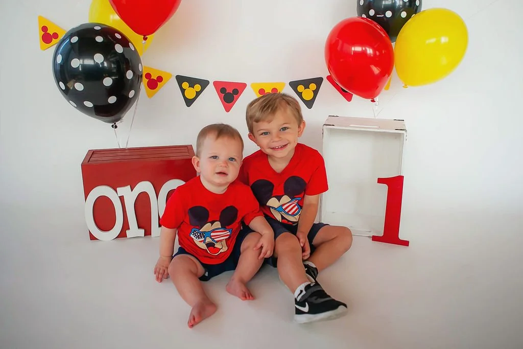 indianapolis-cake-smash-photographer-sibling-photos.jpg