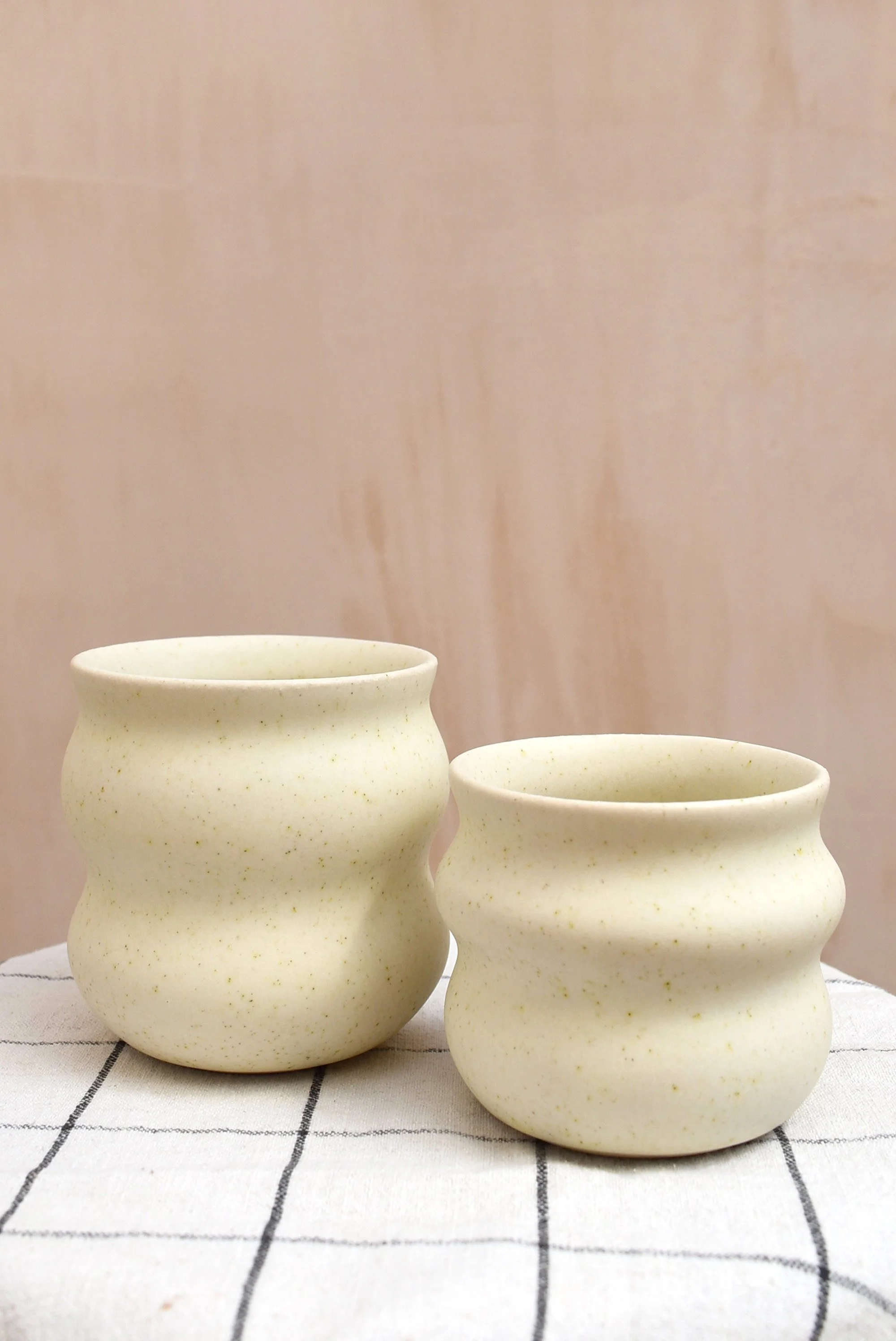 FOREDAYS CURVY CUP OATMEAL PAIR.jpg
