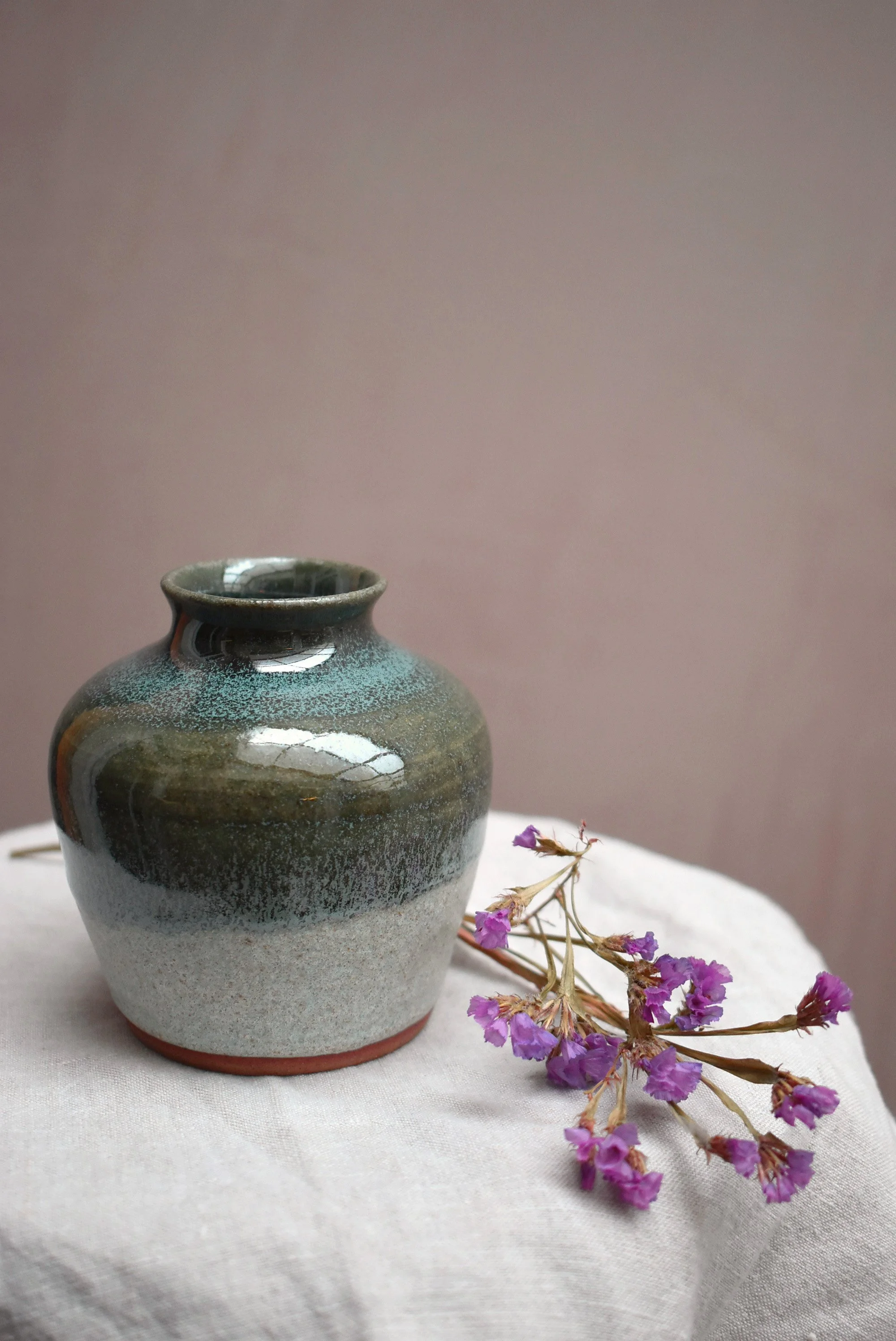 DOUBLE DIP GREEN BUD VASE FOREDAYS 1.jpg