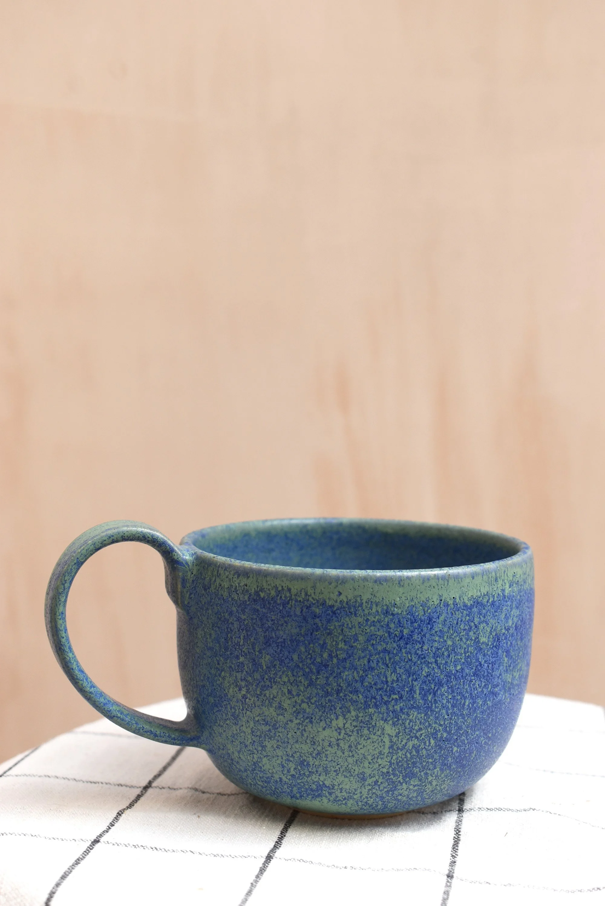 FOREDAYS JUNIPER LOOP HANDLE MUG 1.jpg