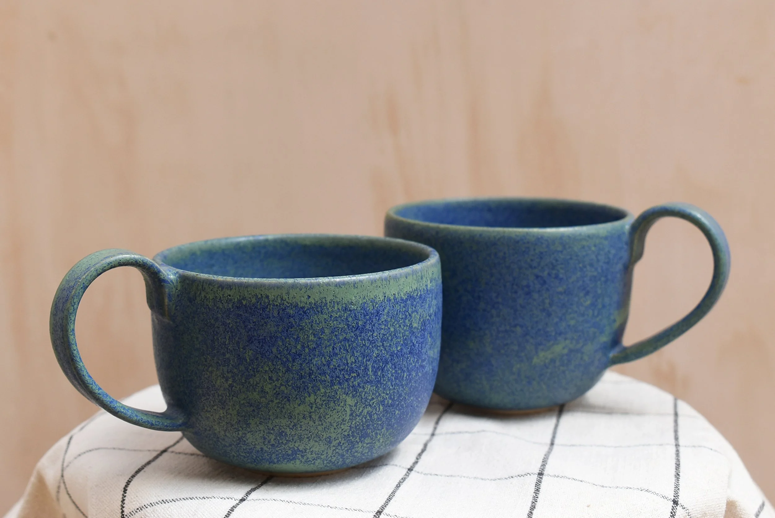 FOREDAYS JUNIPER LOOP HANDLE MUG 3.jpg