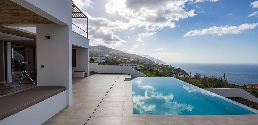 casaOVV-mayerselders-architect-madeira-calheta17.jpg
