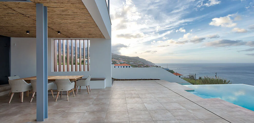 casaOVV-mayerselders-architect-madeira-calheta18.jpg