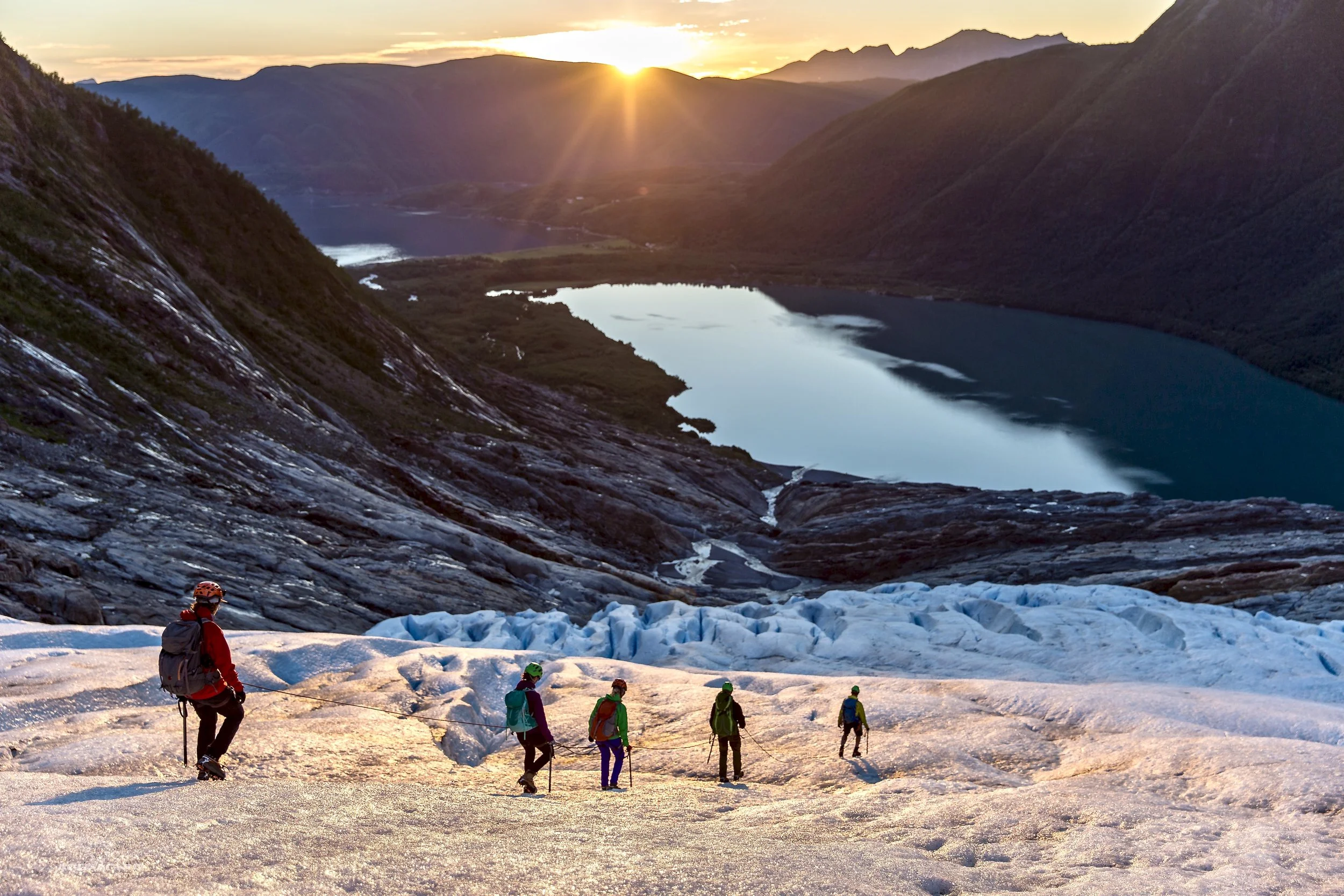Guidet_midnattstur_Svartisen_Meløy_Adventure.jpeg