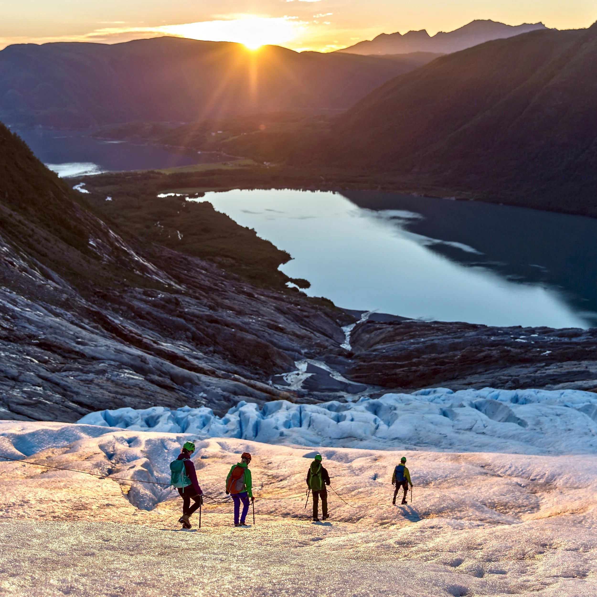 Guidet_midnattstur_Svartisen_Meløy_Adventure _kv.jpeg