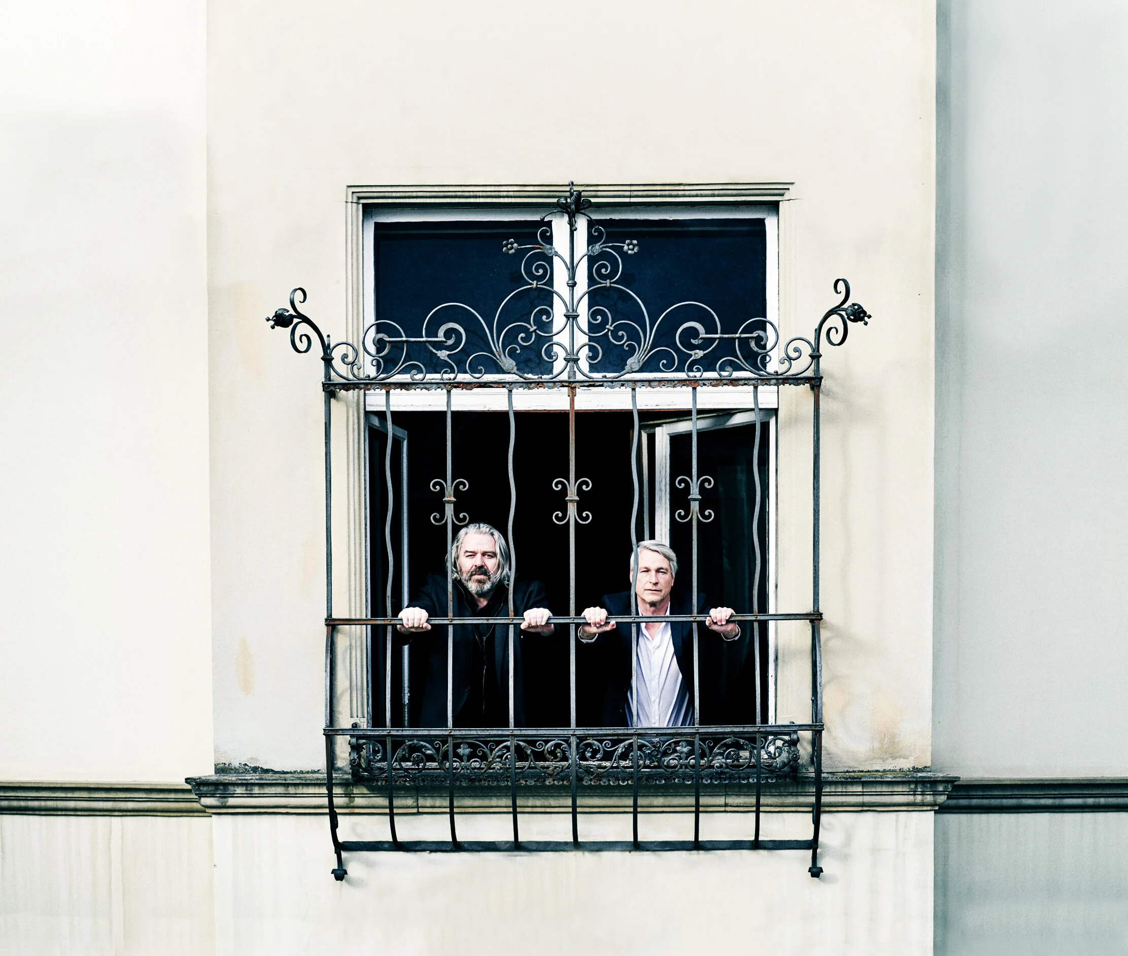 Loruenser-Villa_Marco-u-Alexander_Fenster_c_Marcel-Hagen.jpg
