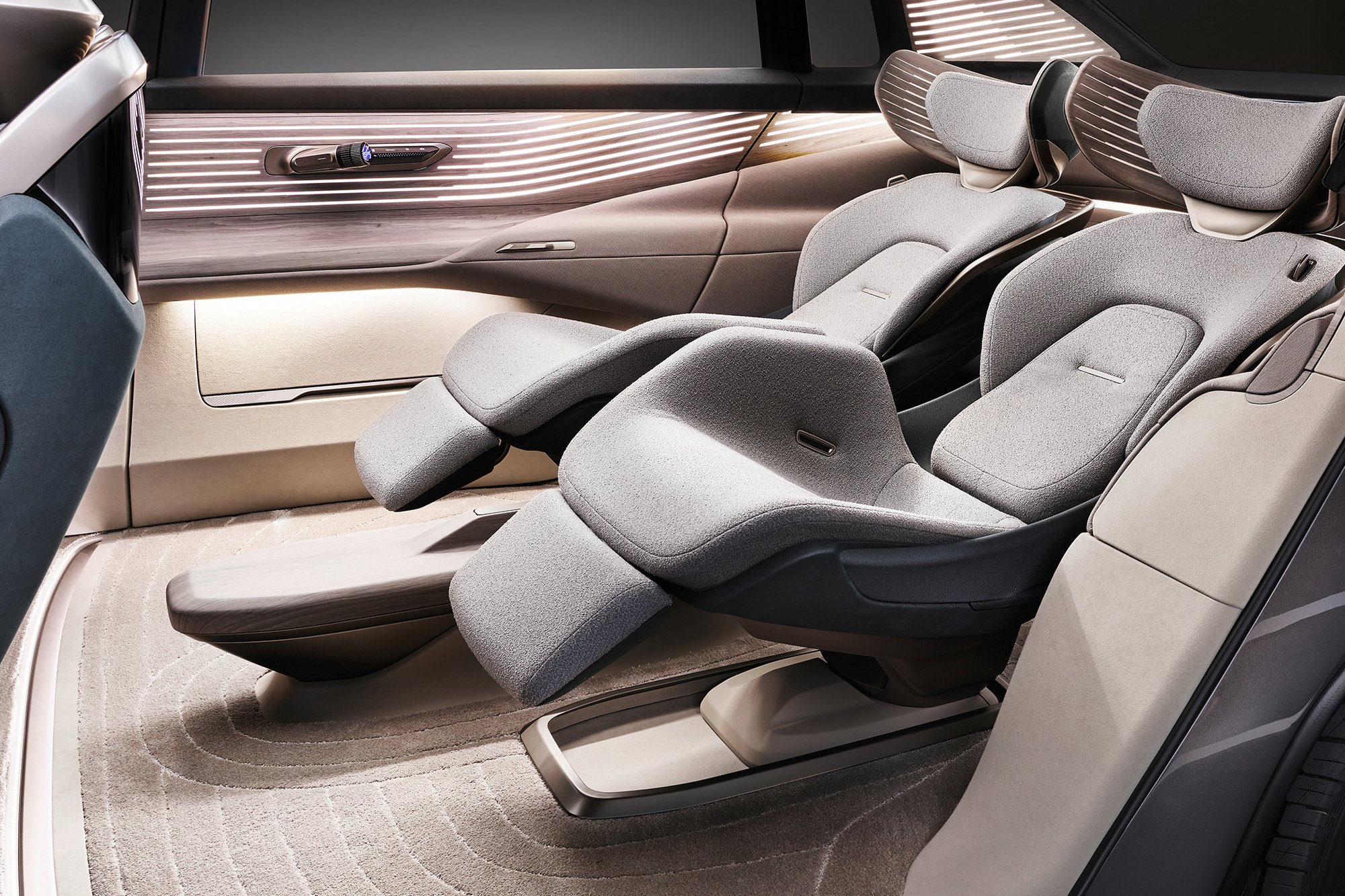 The interior of The Audi urbansphere concept – a new luxury for megacities