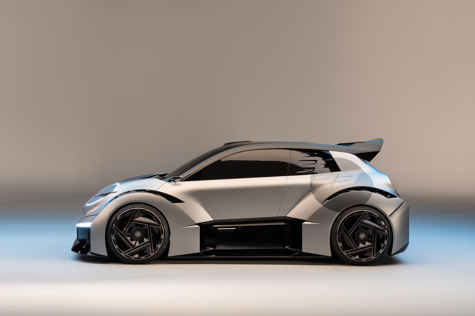 The exterior design and side view of the Nissan Concept 20-23
