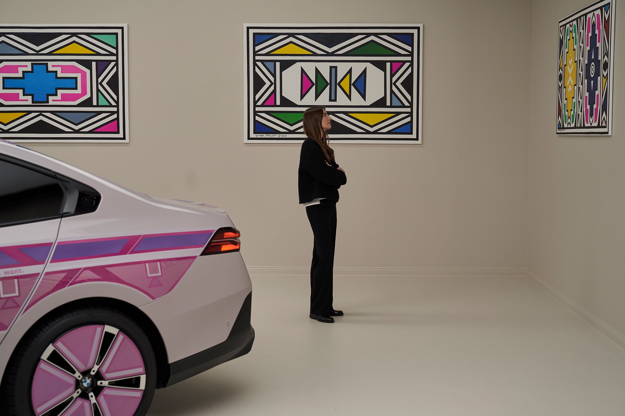 Britta Reineke, founder of ellectric and the BMW i5 Flow NOSTOKANA – where art and innovation converge