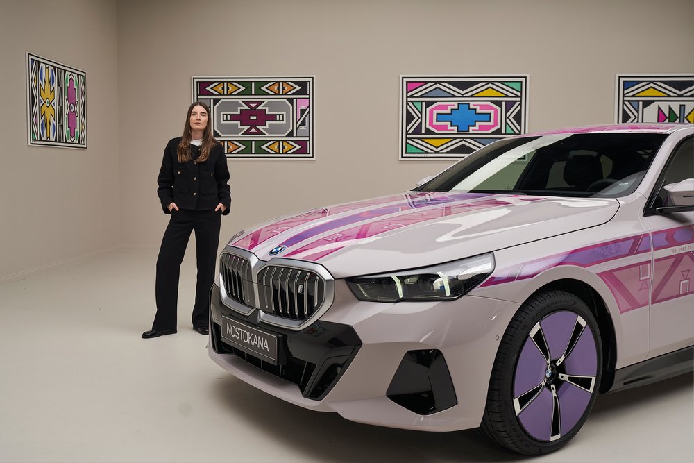 Britta Reineke, founder of ellectric and the BMW i5 Flow NOSTOKANA – where art and innovation converge