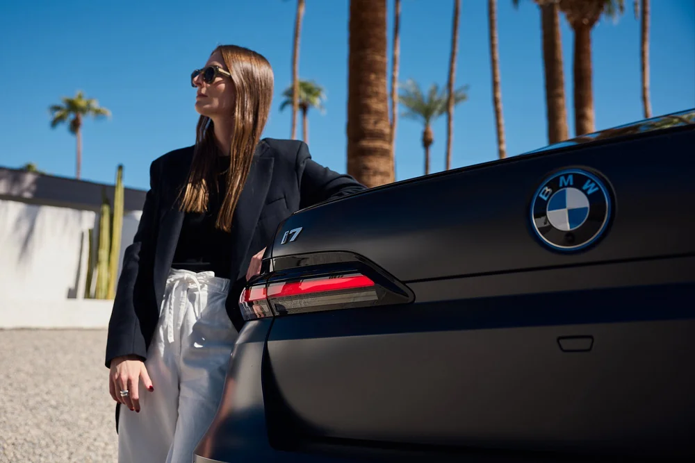 ellectric ??? Test drive with the luxurious all-electric BMW i7 in the ...