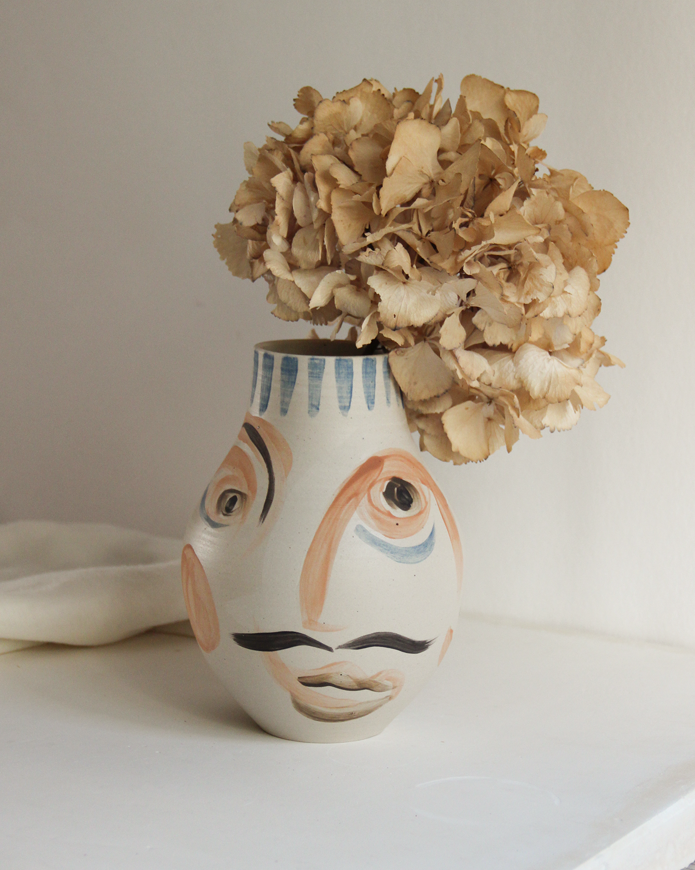 Vase_moustache04.png