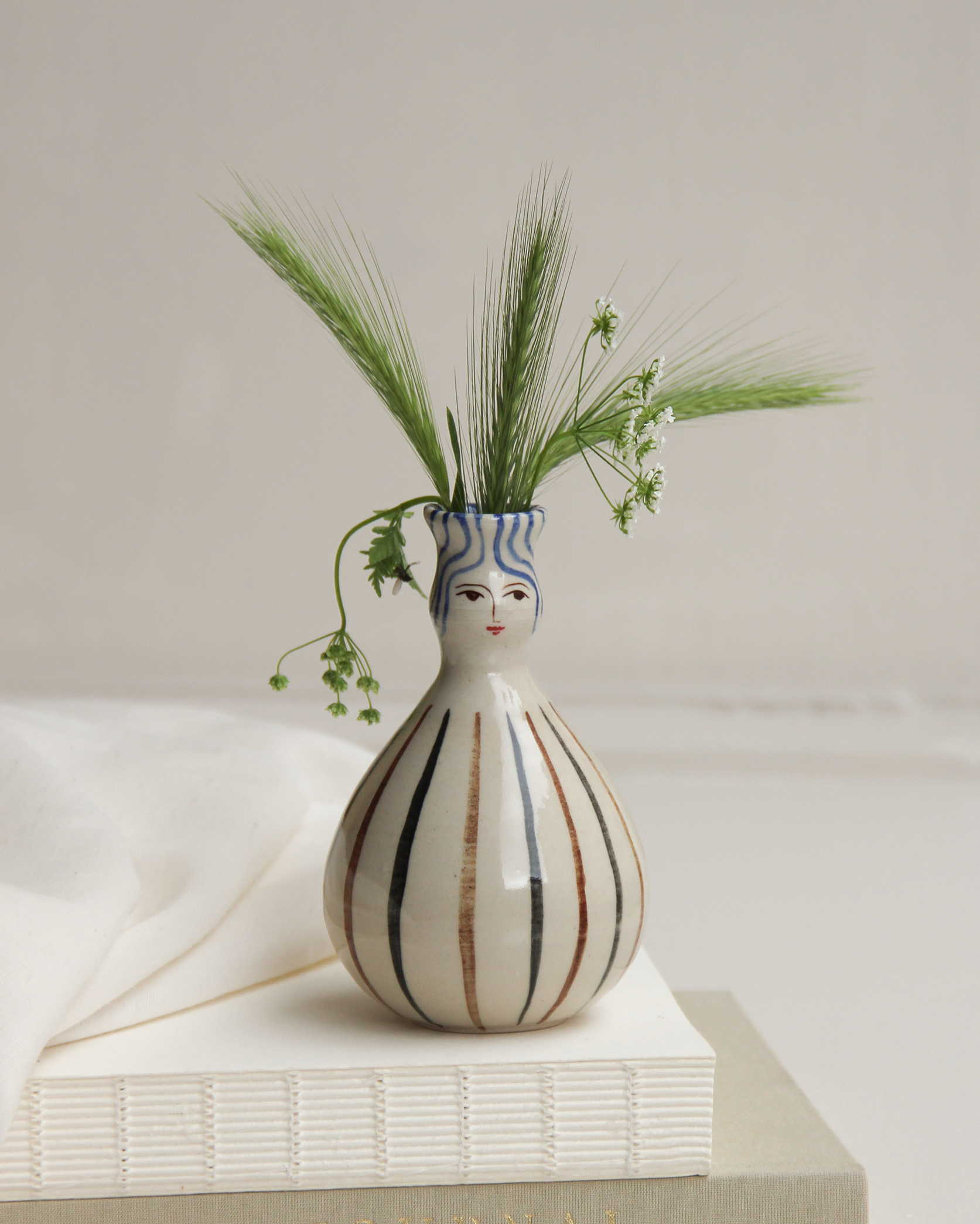 Vase – Viktoría