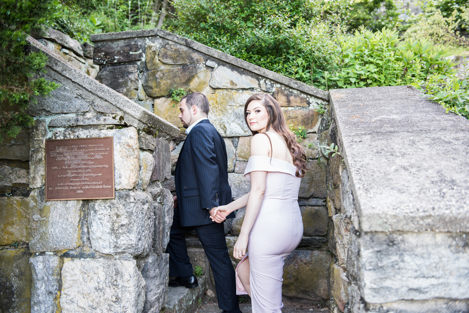 tods-point-park-engagement-session-greenwich-ct-4.jpg