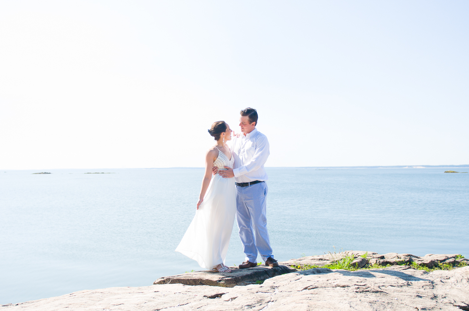 cove-island-park-engagement-session-stamford-ct-6.jpg