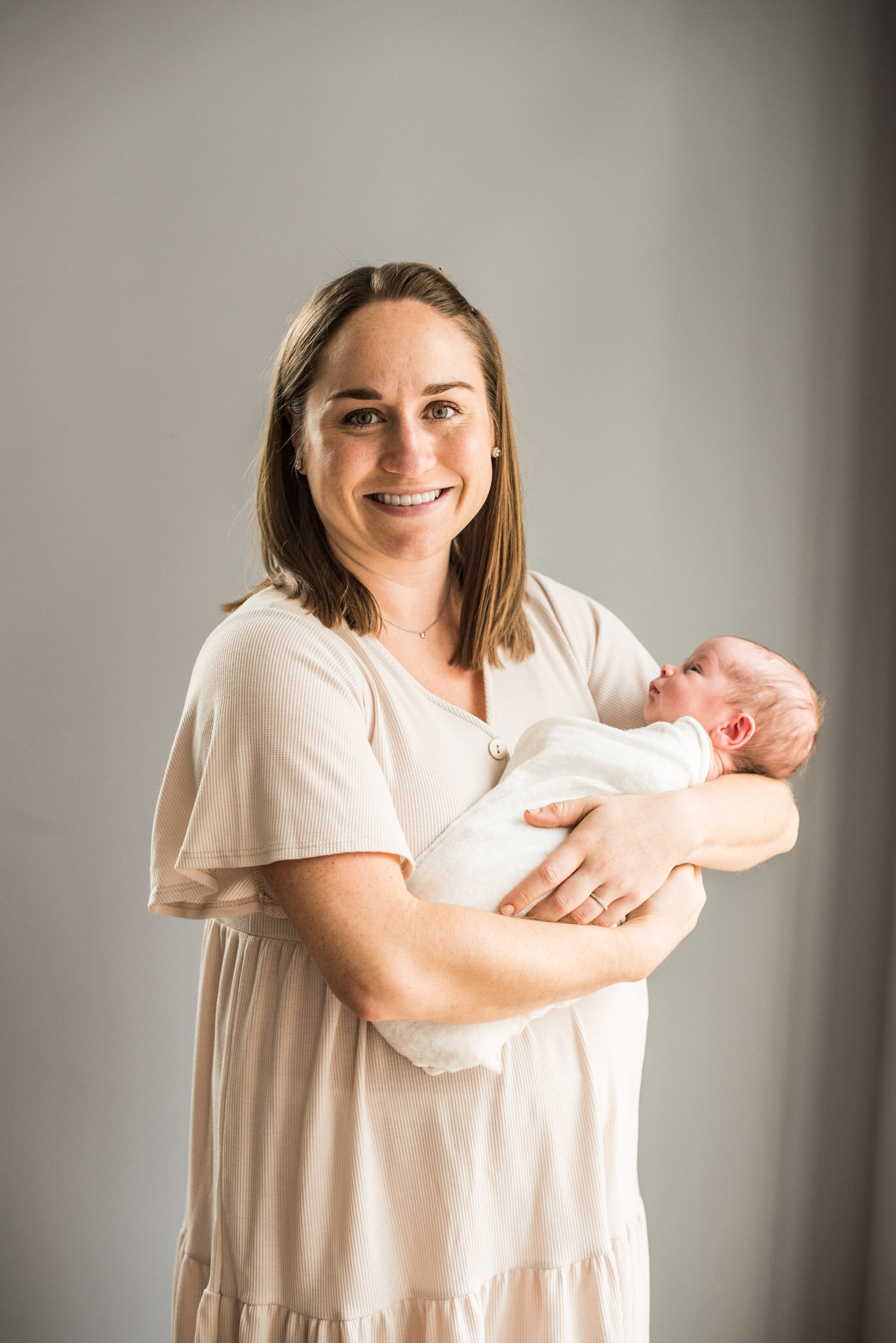 connecticut-newborn-photographer-natural-in-home-newborn-sessions-6.jpg