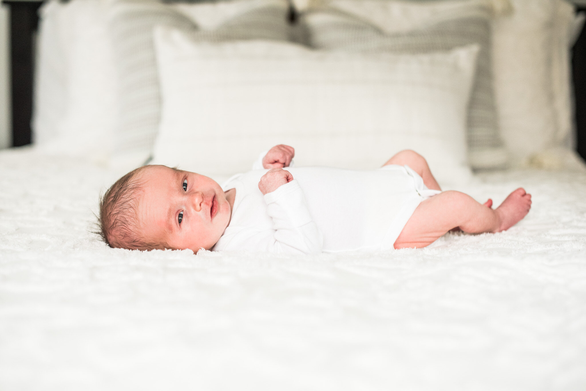 connecticut-newborn-photographer-natural-in-home-newborn-sessions-9.jpg