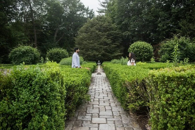 Getting closer &hellip; 

Engagement session at Shakespeare Garden @mayflowerinnspa .

#ctengagamentphotographer #ctproposalphotographer #ctweddingphotographer