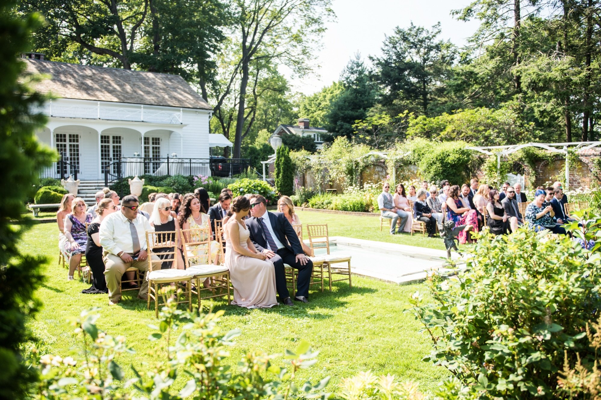 The quiet anticipation of the bride to make her grand entrance. Everything is still &hellip;

#keelertavernweddingphotographer #ridgefieldctweddingphotographer #connecticutweddingphotographer #fairfieldcountyweddingphotographer #gardenweddings