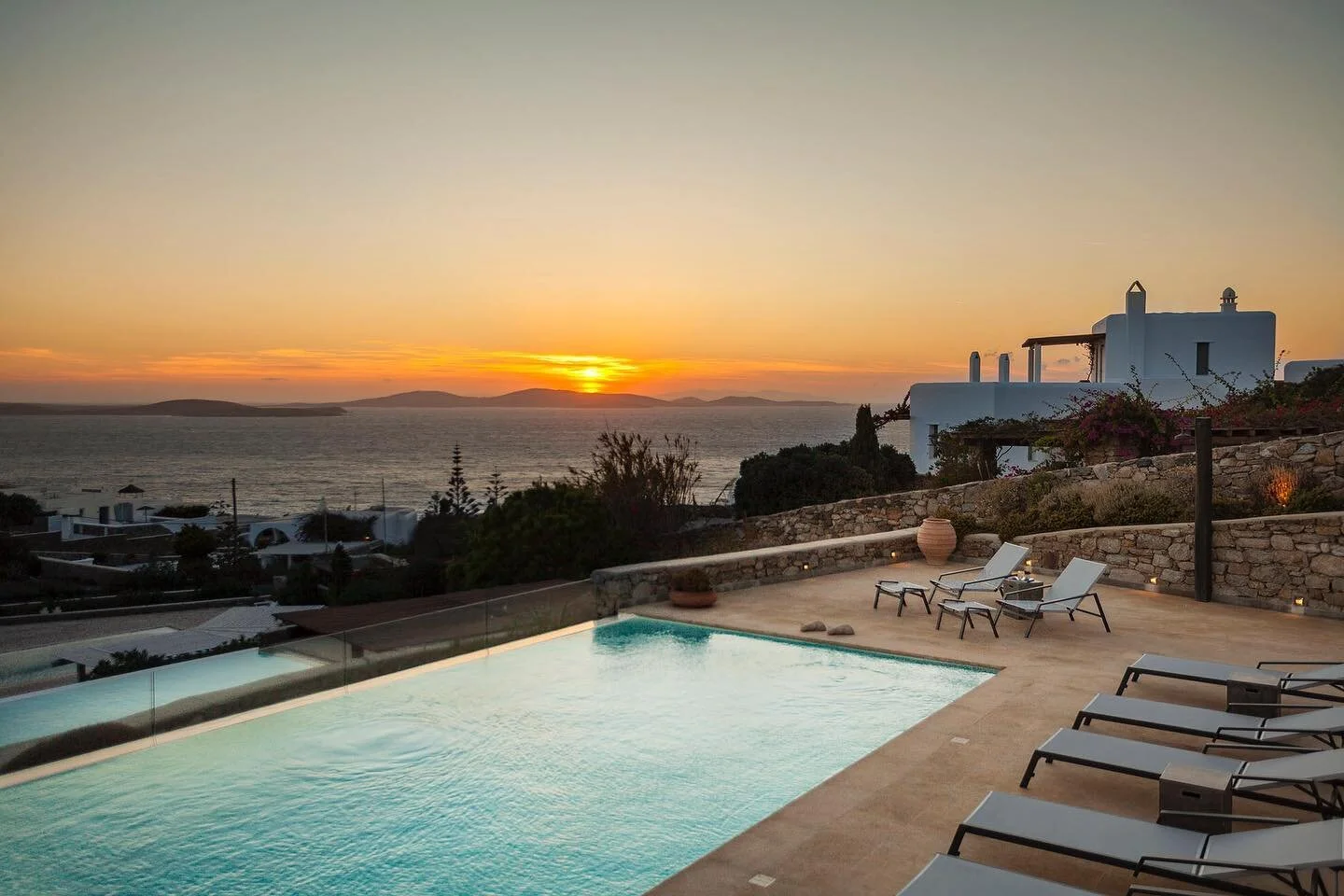 Still dreaming about this view 🌅

#villastjohn #summer #aegean #views #blue #sunset #mykonos #cyclades #greekislands #summeringreece #visitgreece #summerrental #rentalproperty #venue #infinitypool #outdoorfurniture #yingyang #architecture #design #s