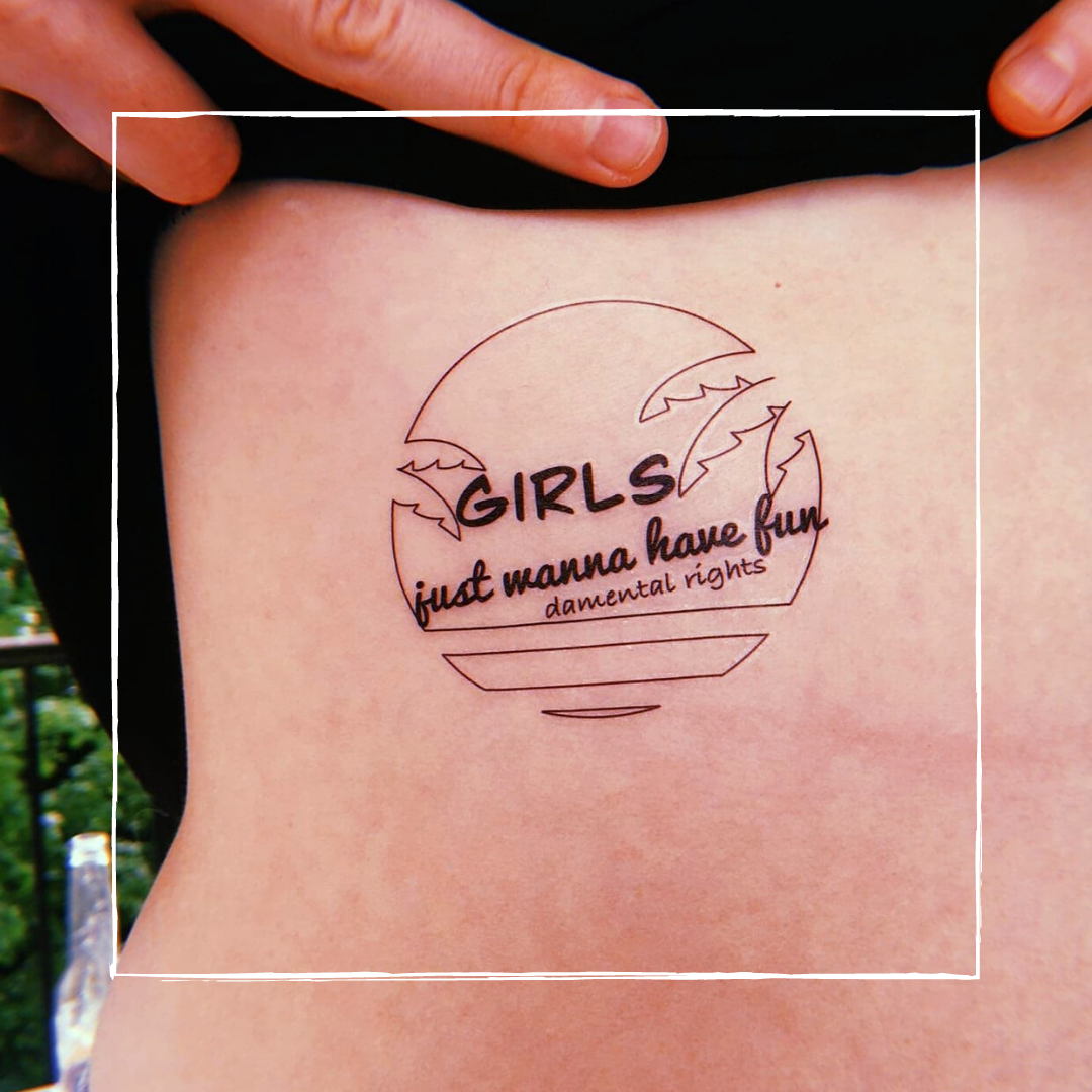 tbmanifesto_tattooedbymanifesto_funky_feminist_tatouagestemporarire_temporarytattoo_girlsjustwannahavefundamentalrights.png