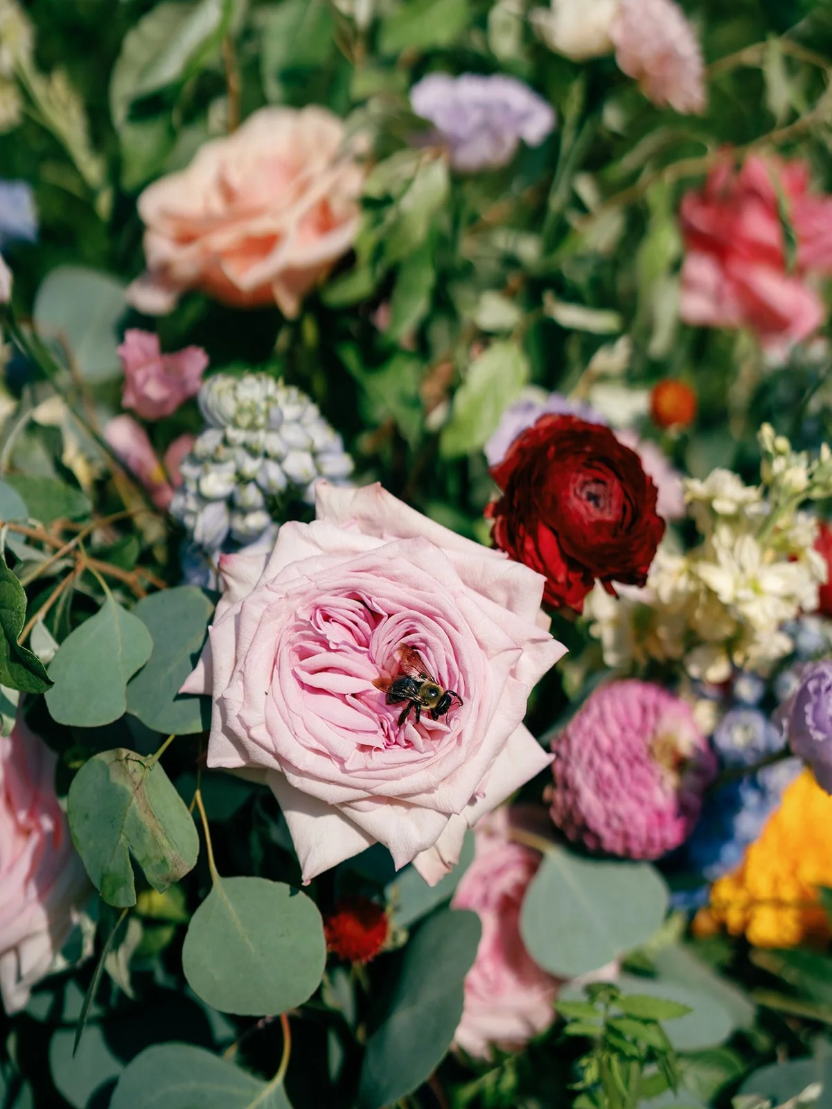 Nature-Inspired Ceremony Flowers | The Roundhouse Beacon