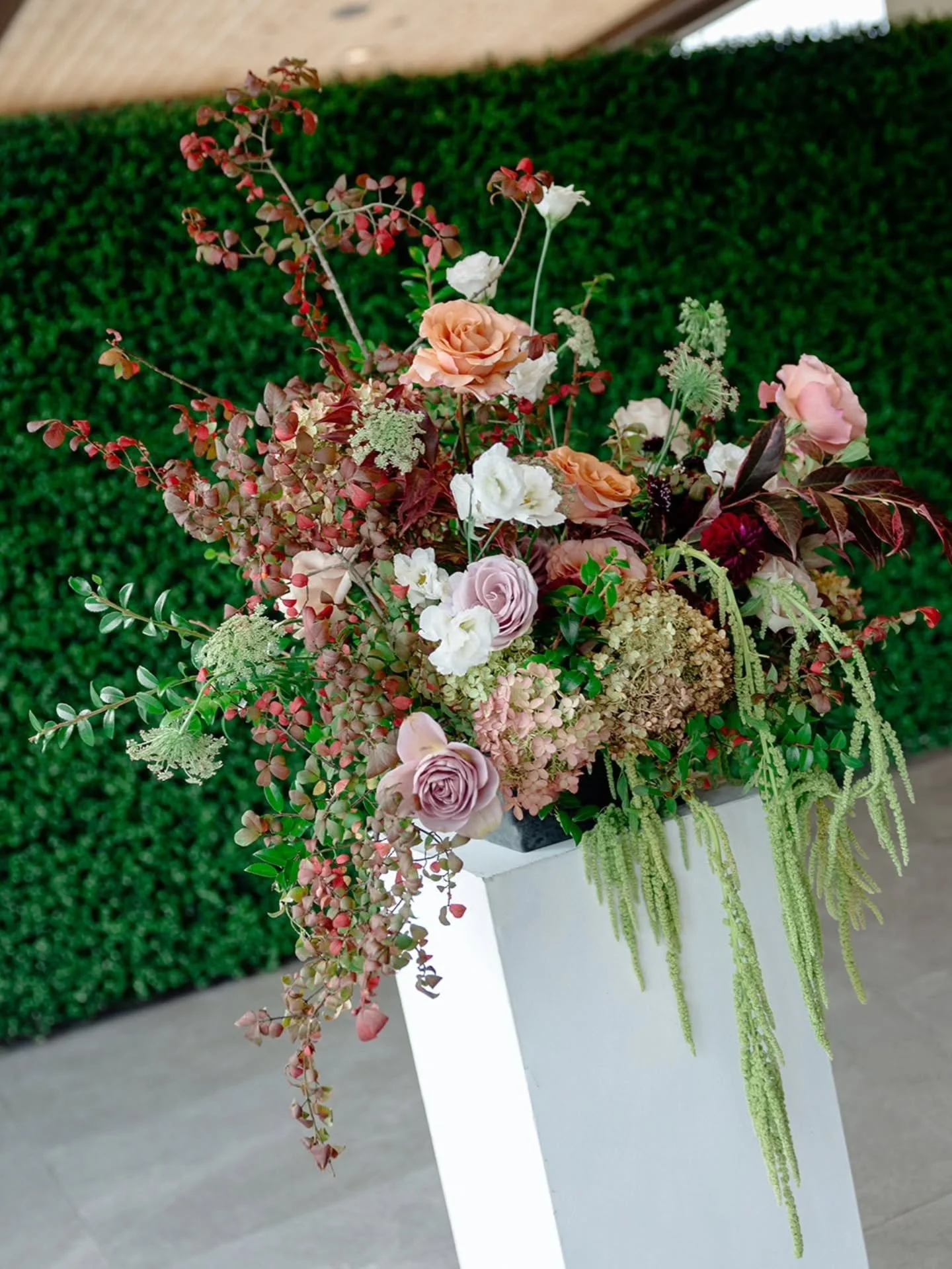 I design for memory, not metrics.

My work is not built to follow trend cycles or satisfy an algorithm. It is shaped by structure, restraint, and an understanding of space as much as bloom.

I believe flowers are most powerful when they are composed 