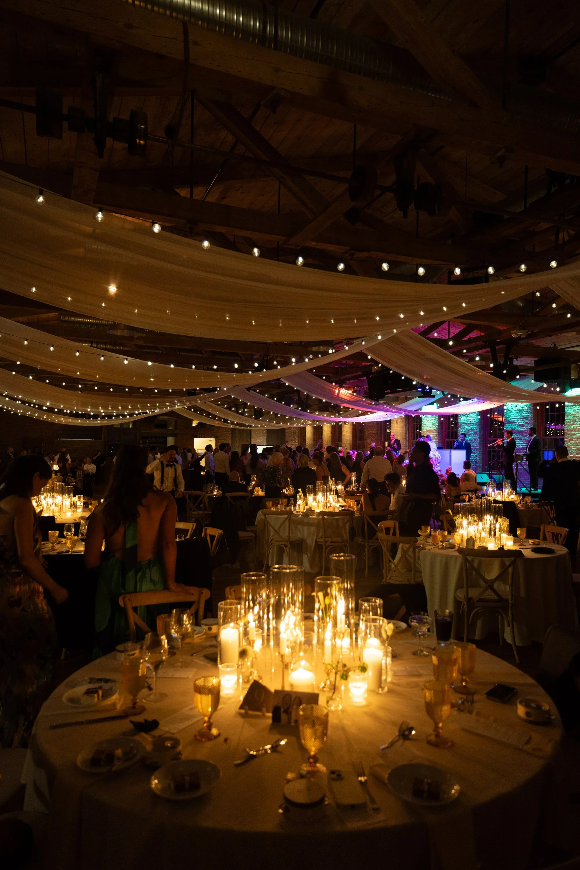 Nighttime Candlelight Centerpieces | City Winery Wedding