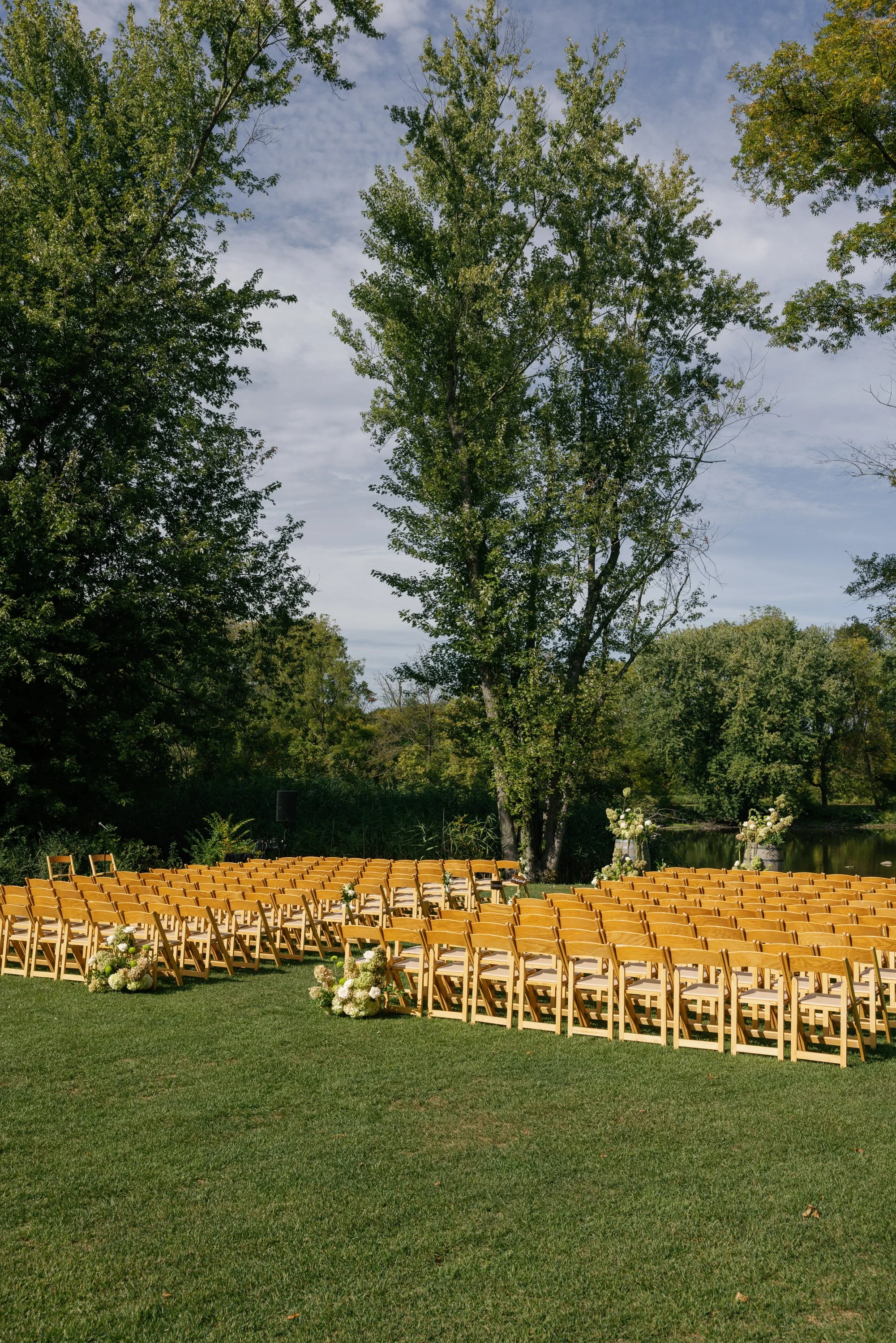 Lakeside Ceremony Floral Design | City Winery Hudson Valley
