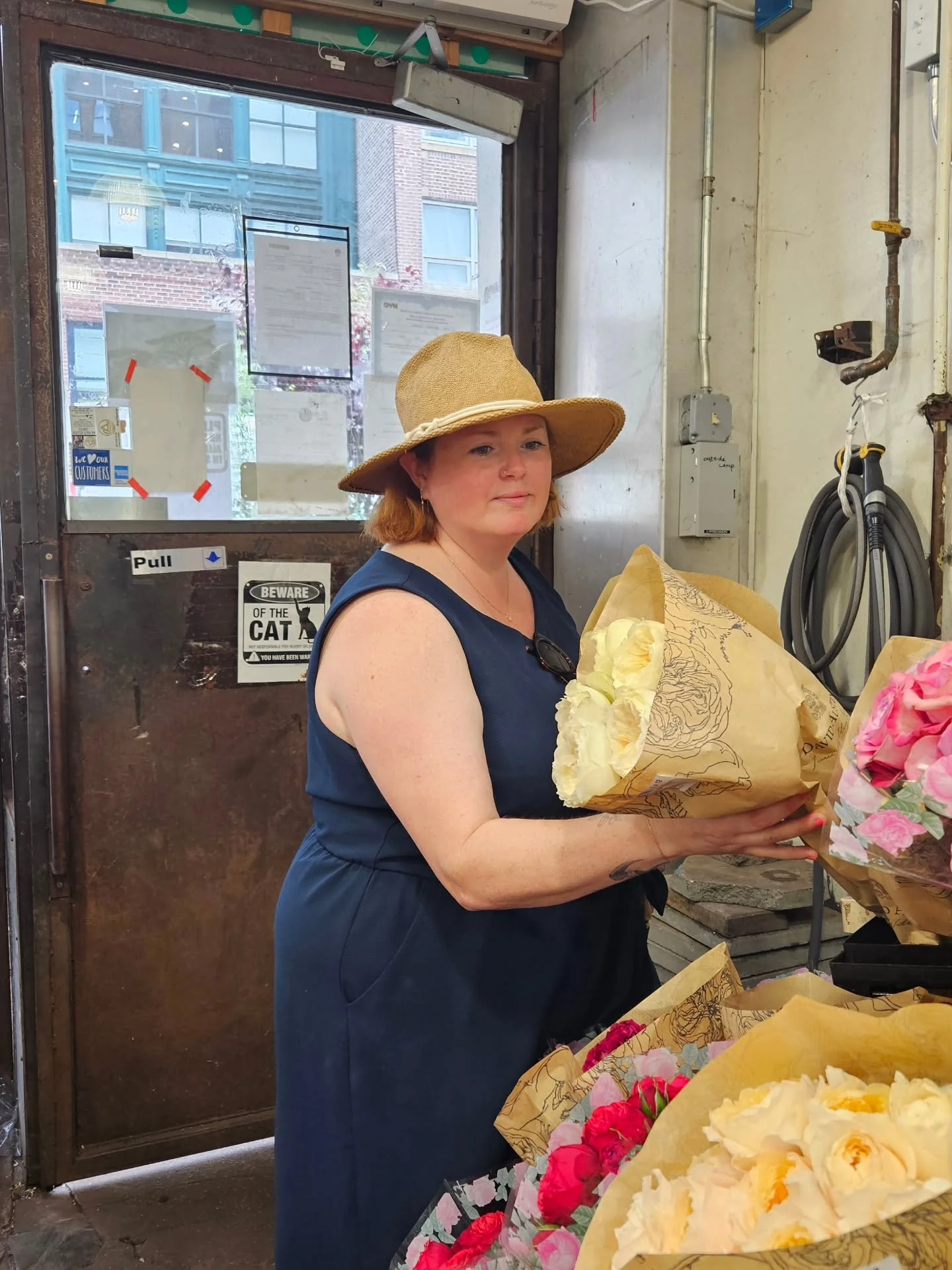 Every arrangement starts long before the first stem is cut. This is what sourcing, mechanics, and design planning looks like behind the scenes, foam-free from start to finish.

#apetaltopeddle #foamfreeflorals #sustainableweddingflorist #weddingflora