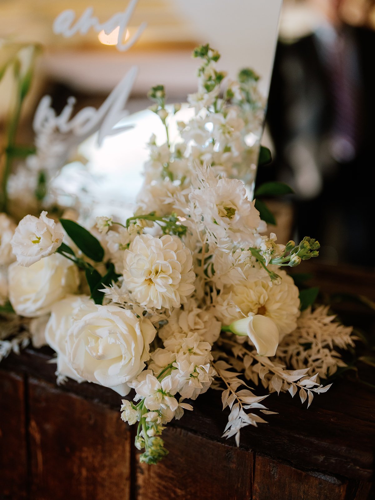 barbuto-white-wedding-flowers.jpg.jpg