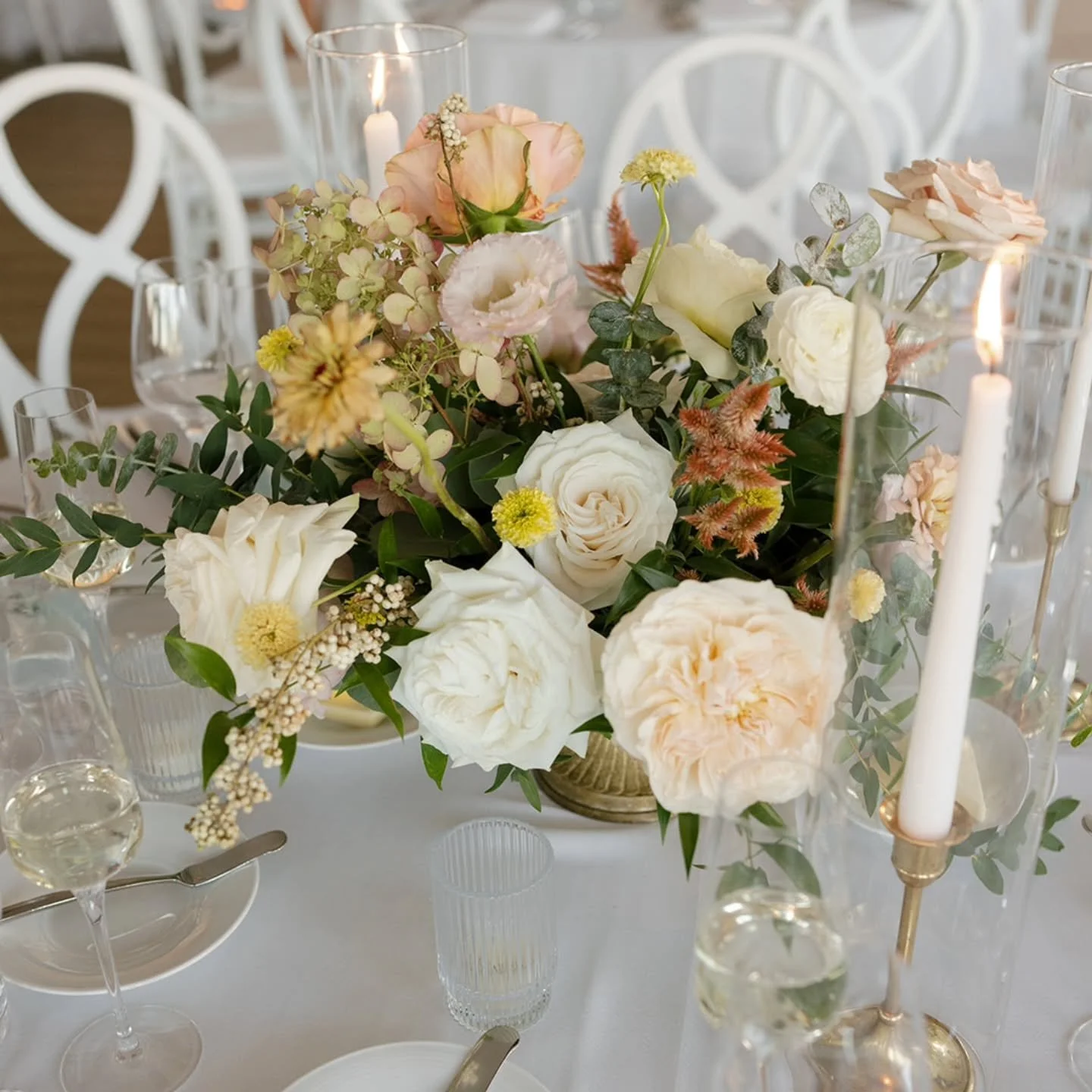 The last stretch of Summer, captured in one arrangement. 

#endofaugust #latesummerwedding #jerseycitywedding #njweddingflorist #sustainableweddingflowers