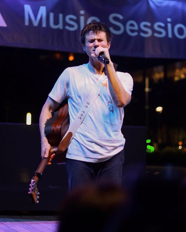 The third @alecbenjamin show I&rsquo;ve been to and this time I was able to take my little brother (whos a big fan of Alec too). One of my goals of the night was to make sure to get him as close to the stage as I could and I think I did a good job at