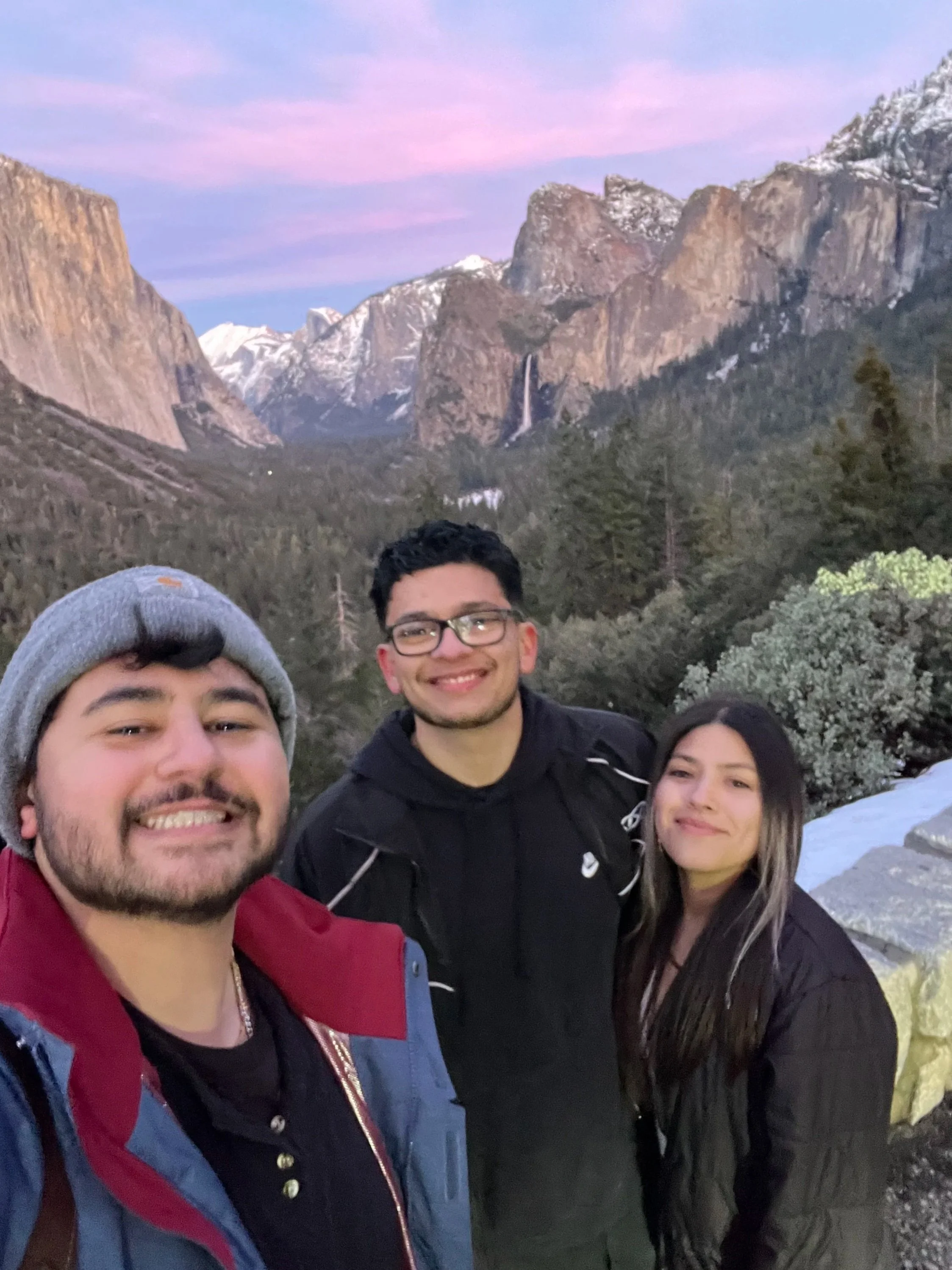Yasharsphotos in January at Tunnel View with couple