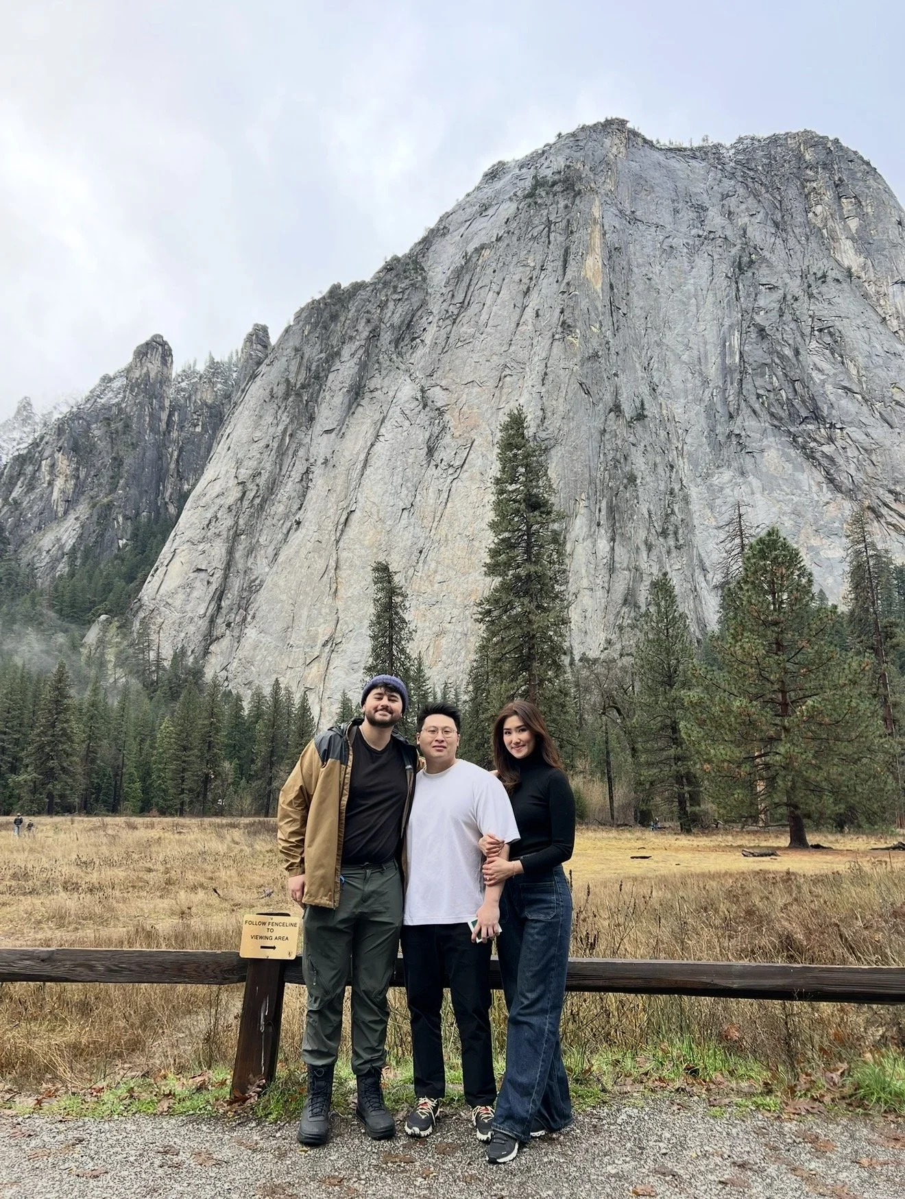 yasharsphotos photo with couple in front of el cap meadows