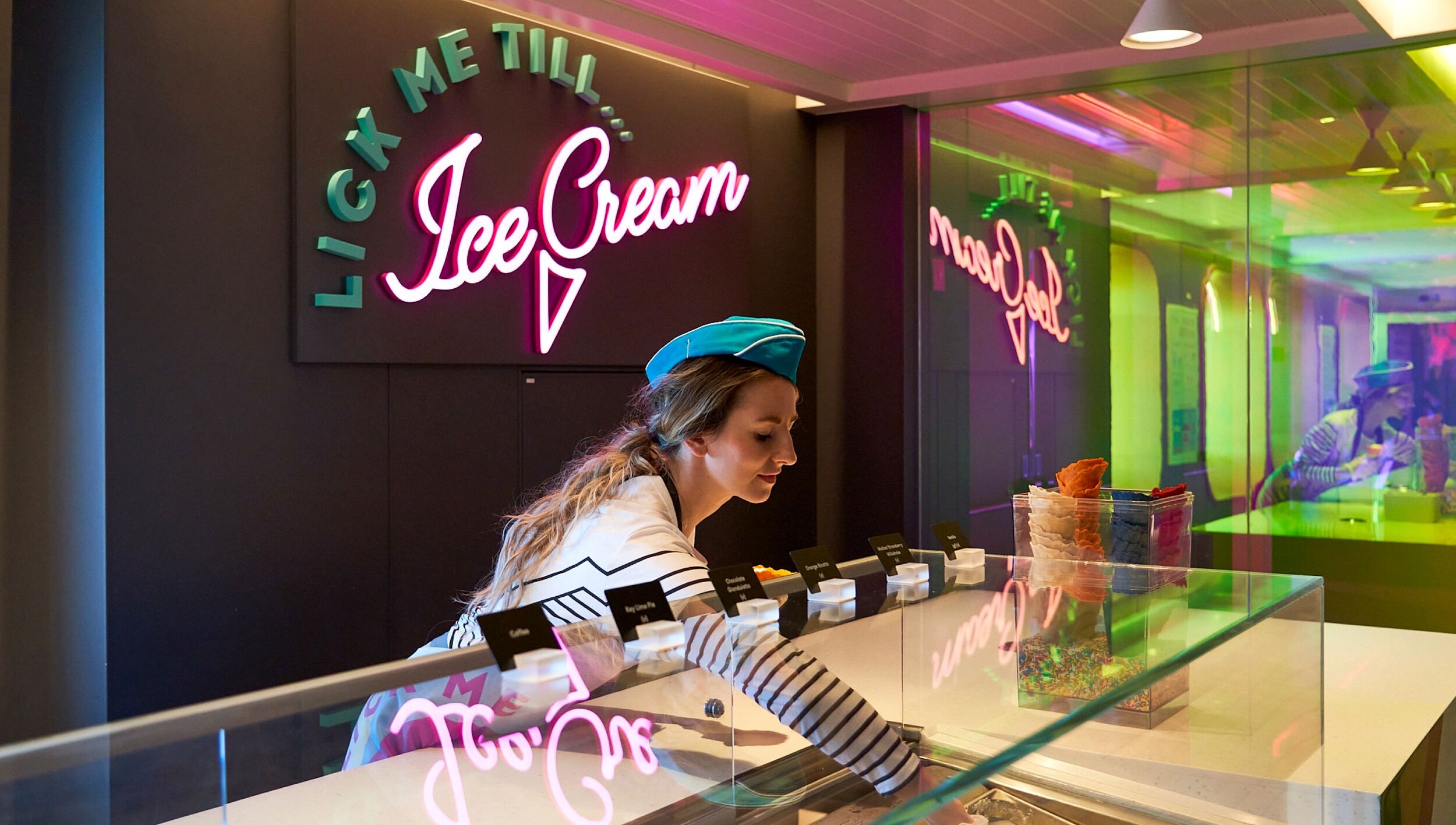 IMG-FNB-lick-me-till-ice-cream-lifestyle-serving-v1-3000x1700.jpg