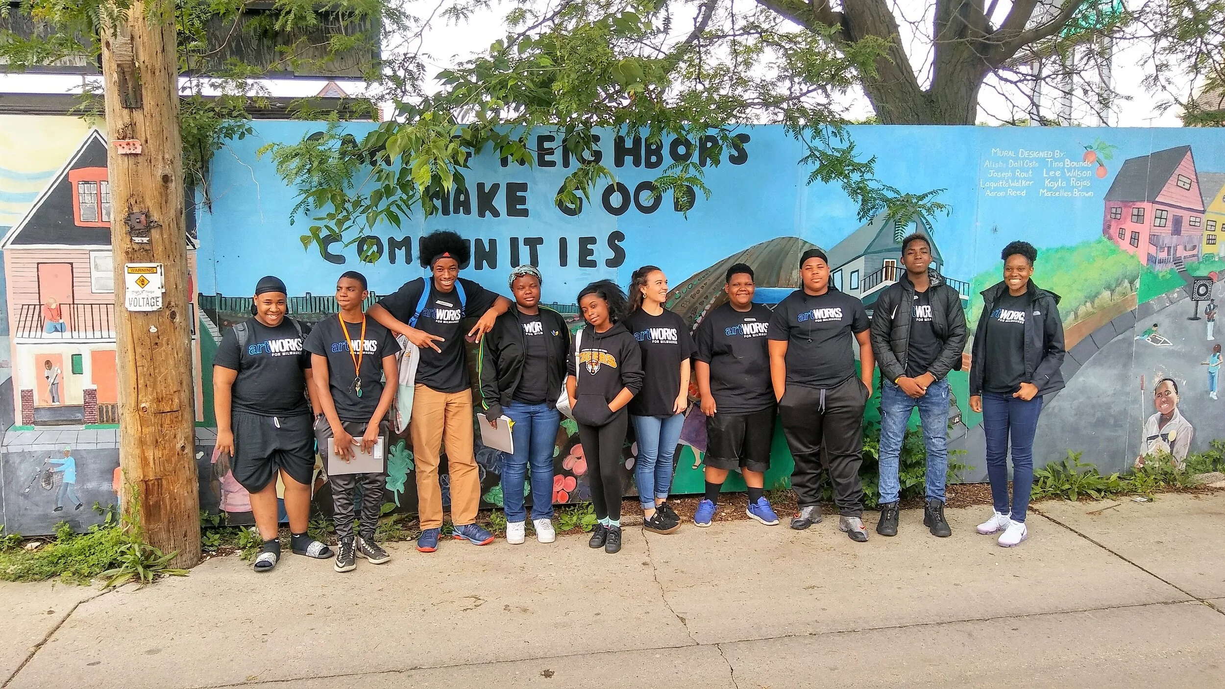 Walnut Way 2018 Interns - in front of mural.jpg