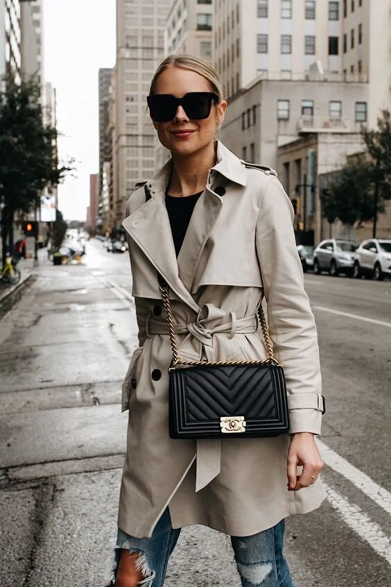 Temporada de Trench Coats - Cranberry Chic Magazine.jpeg