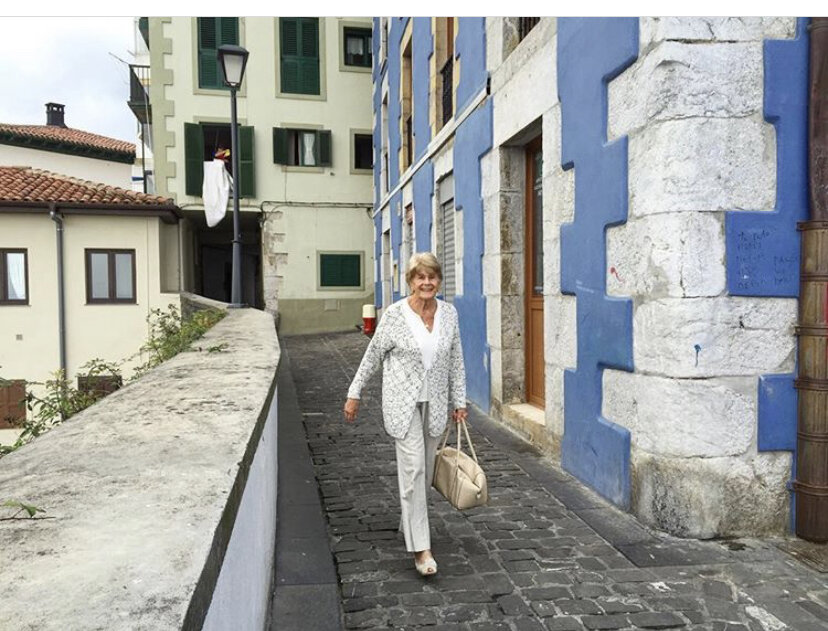 Cap 50 - Charlando con mi abuela y su copita de Mumm