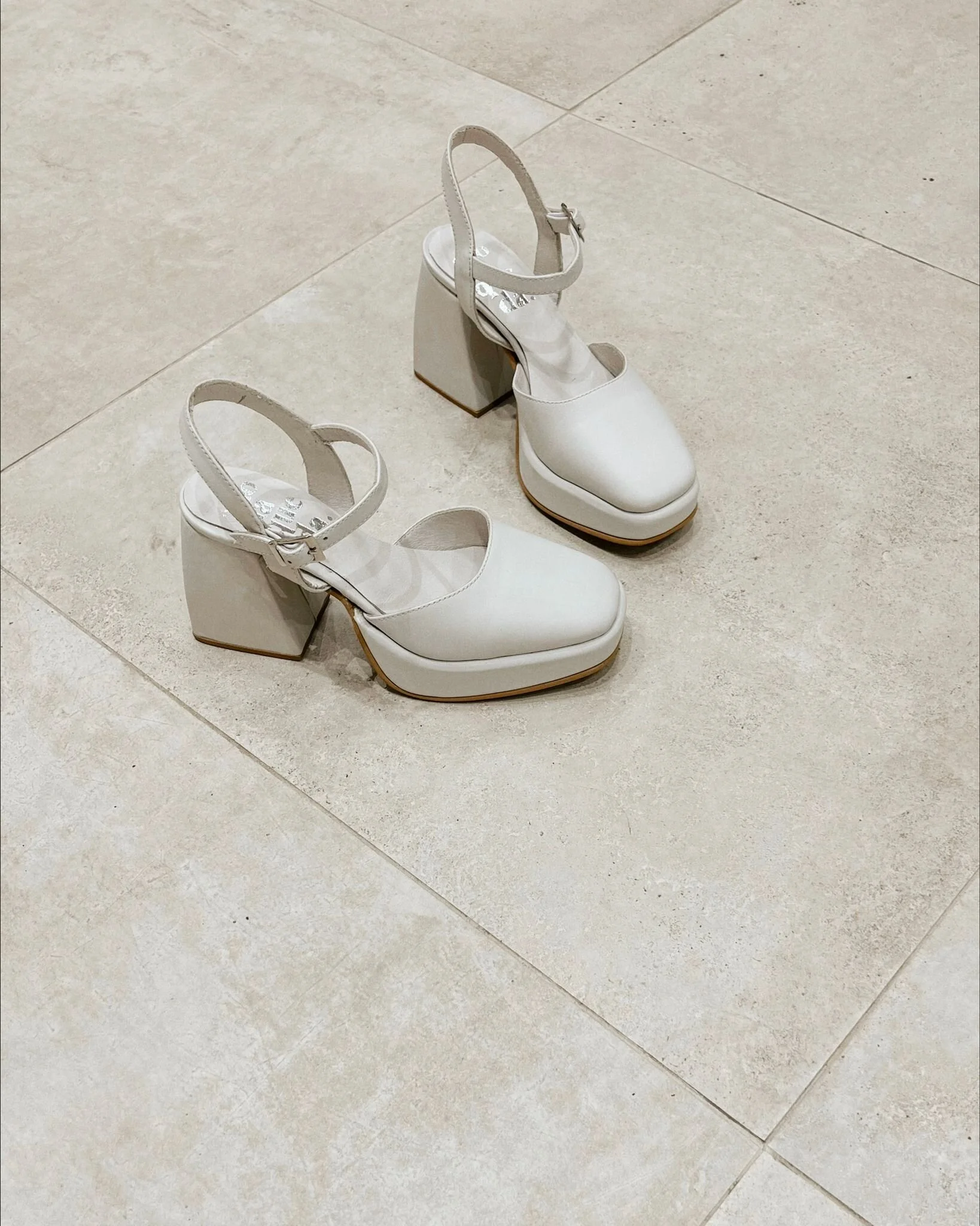 7B11229A-C377-4466-B604-EF7DD825B278