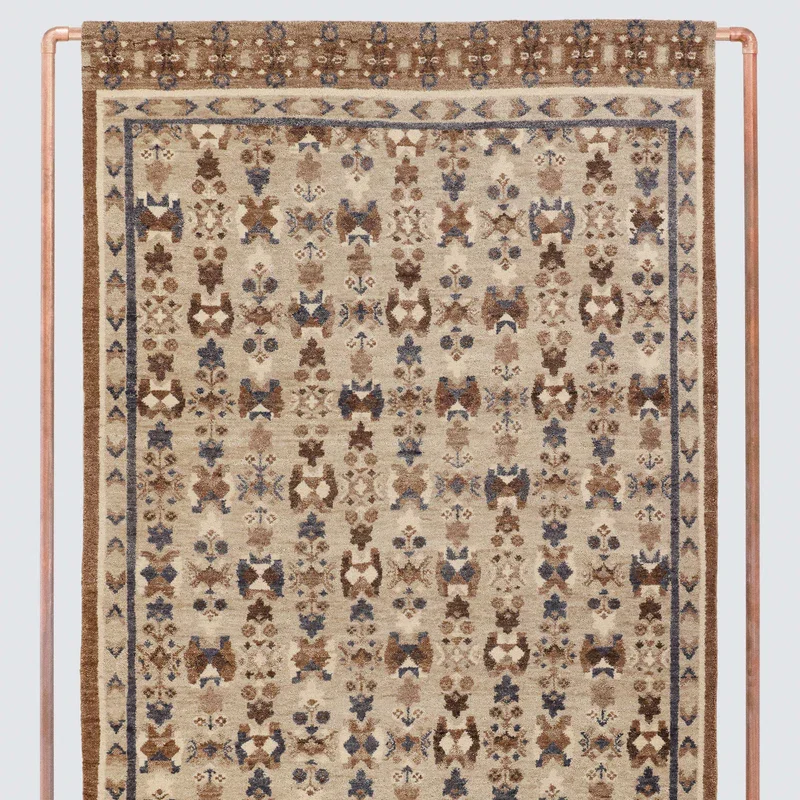 Aisha_Area_Rug_Taupe_1.webp